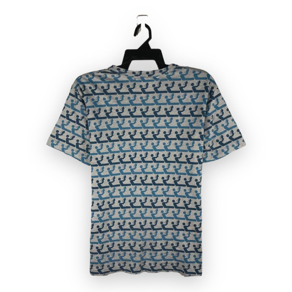 Comme des Garcons Reading human Size US M / EU 48-50 / 2 - 5 Thumbnail