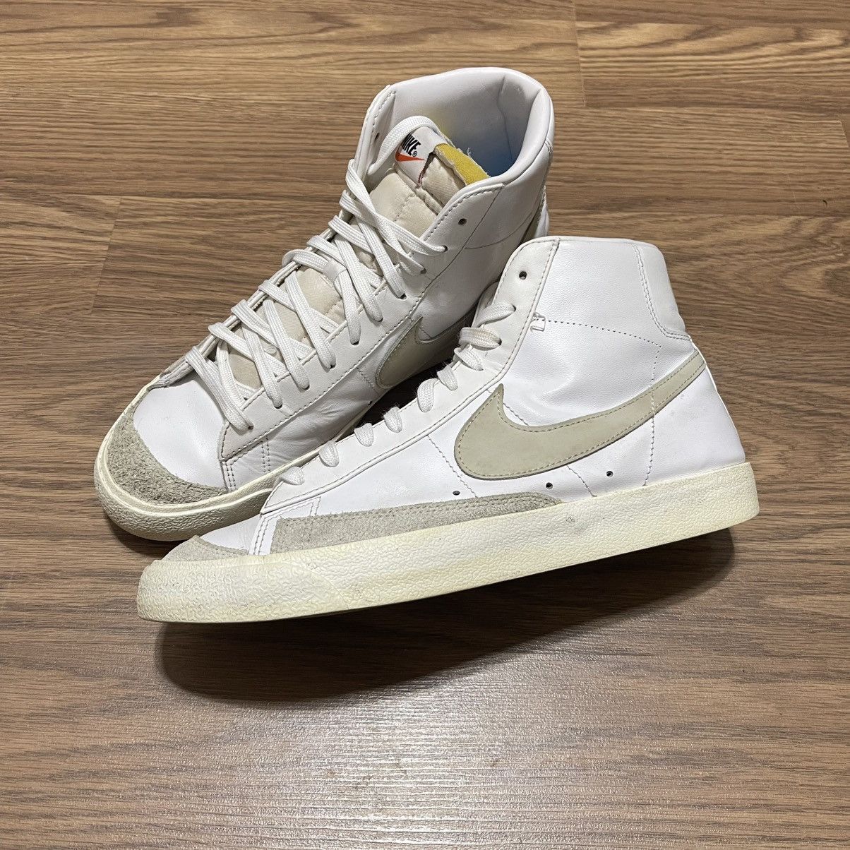 Nike NIKE BLAZER MID '77 VINTAGE Size US 10.5 / EU 43-44 - 2 Thumbnail