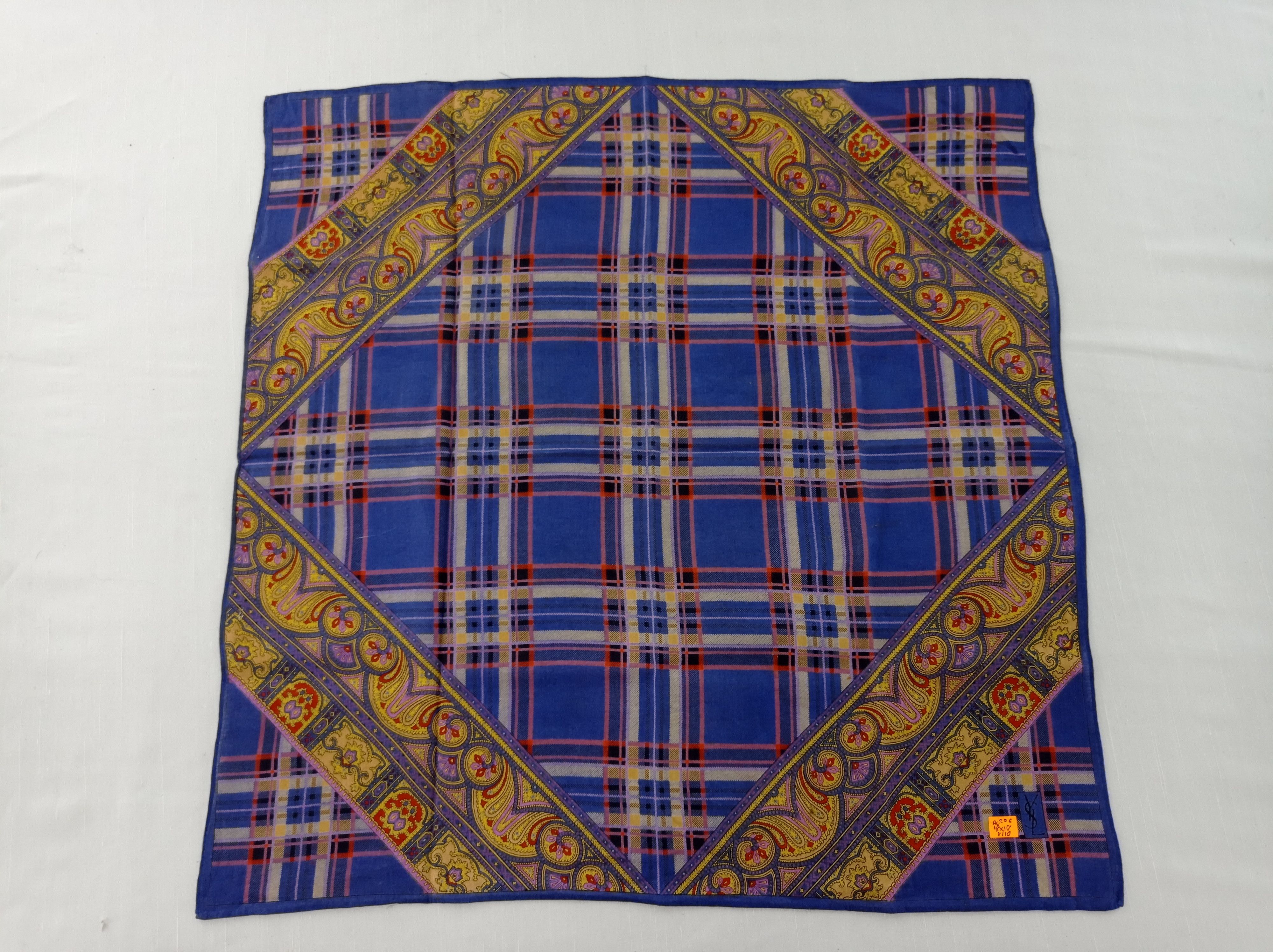 Vintage Vintage Yves Saint Laurent Handkerchief / Neckwear / Bandana Size ONE SIZE - 3 Thumbnail