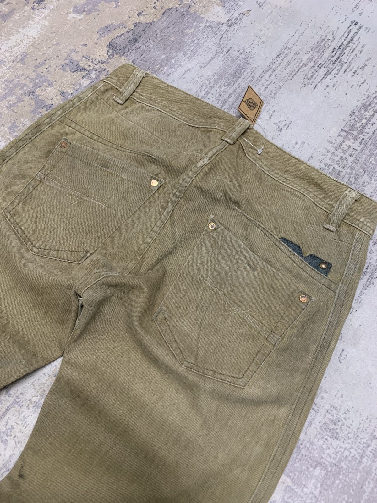 Diesel 32x30 Diesel Darron Regular Slim Tapered Faded Jeans Size US 32 / EU 48 - 11 Thumbnail