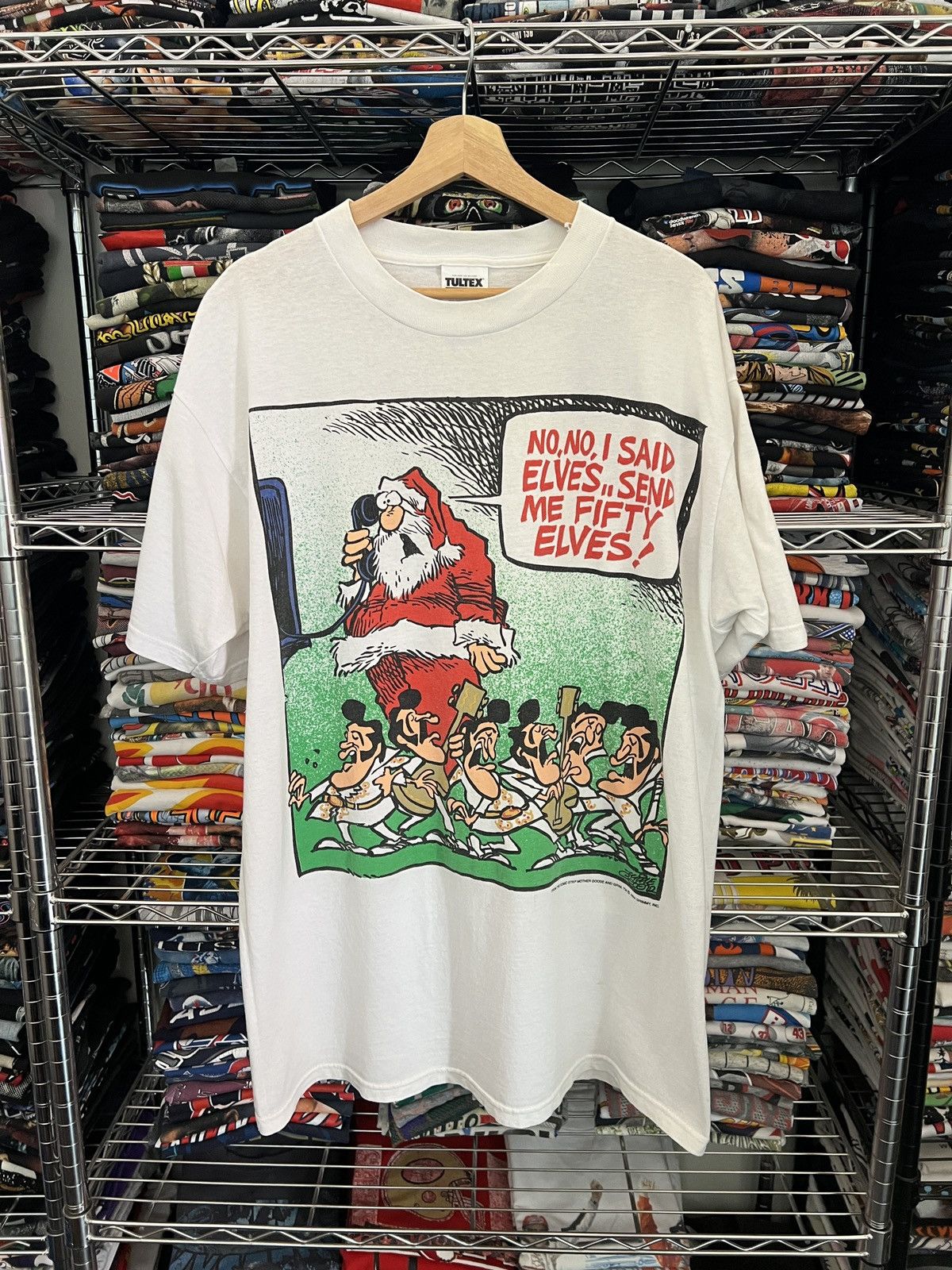 Tultex 1994 Santa Claus Elvis Presley Elves Funny Tee Size US XL / EU 56 / 4 - 1 Thumbnail