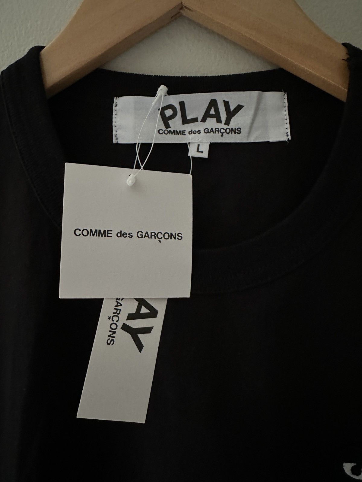 Comme des Garcons PLAY Cdg Play Black Heart Logo T-Shirt Size US L / EU 52-54 / 3 - 3 Thumbnail