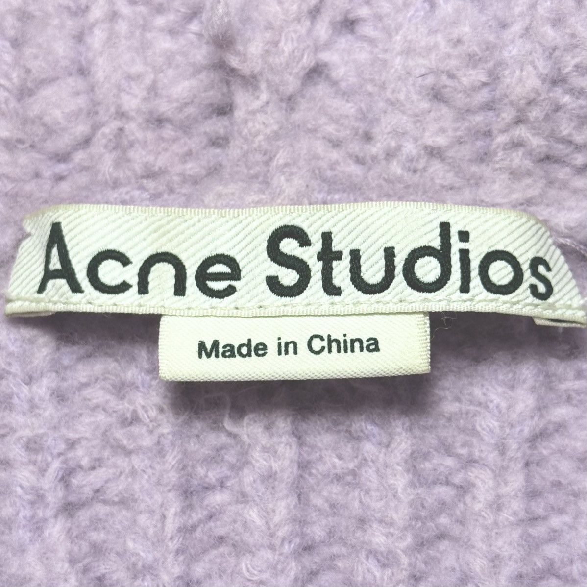 Acne Studios Acne Studios Fluffy Hoodie in Pale Lilac Size L / US 10 / IT 46 - 3 Thumbnail