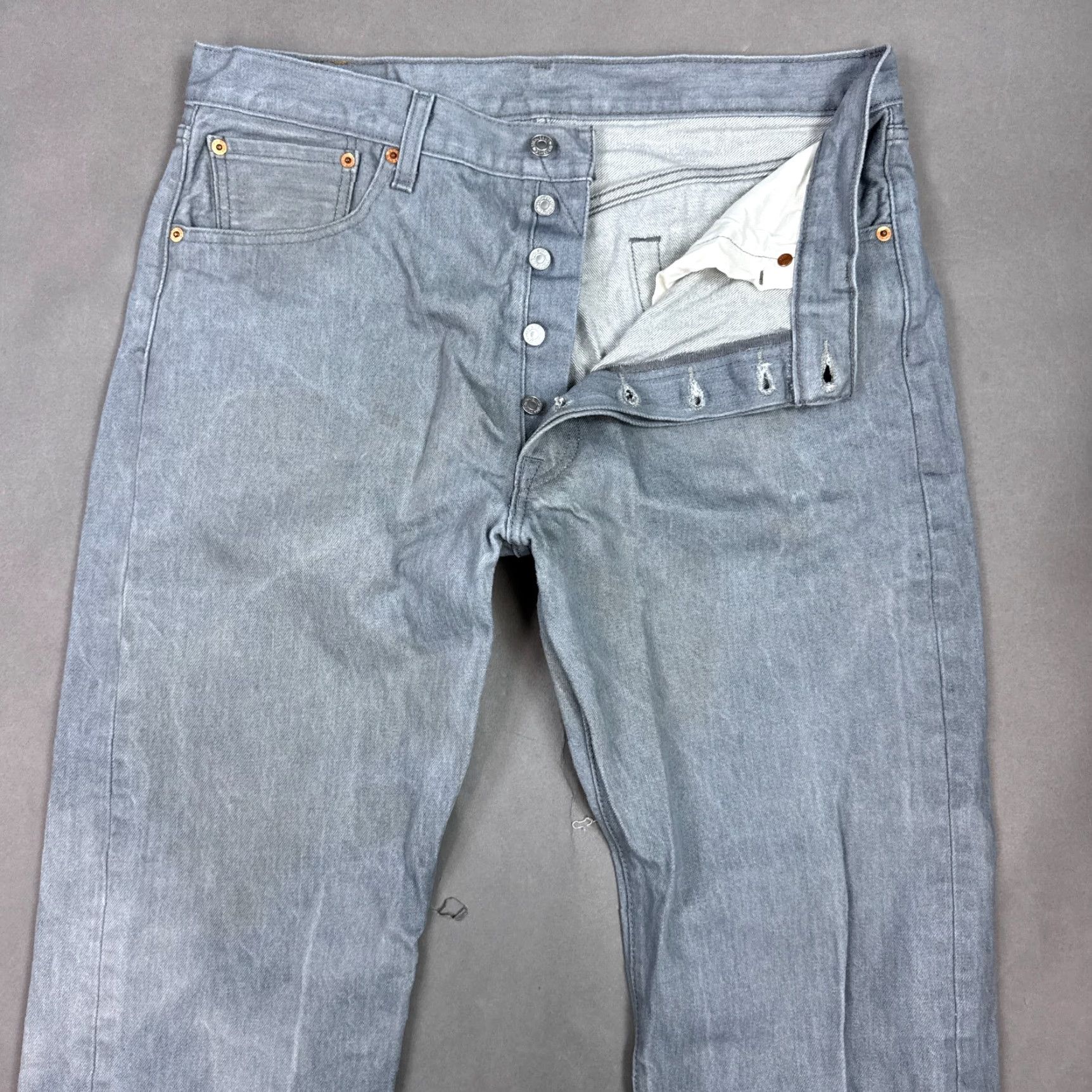 Levi's Levi's 501 Jeans Men 36x30 Gray Button Fly Pant Distressed Workwear Vintage No Size US 36 / EU 52 - 2 Thumbnail