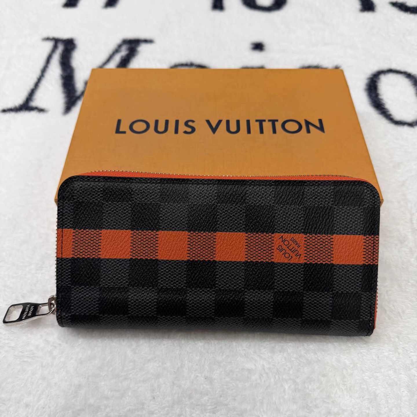 Louis Vuitton LV Damier Graphite Orange Zip Wallet K15 Size ONE SIZE - 1 Thumbnail