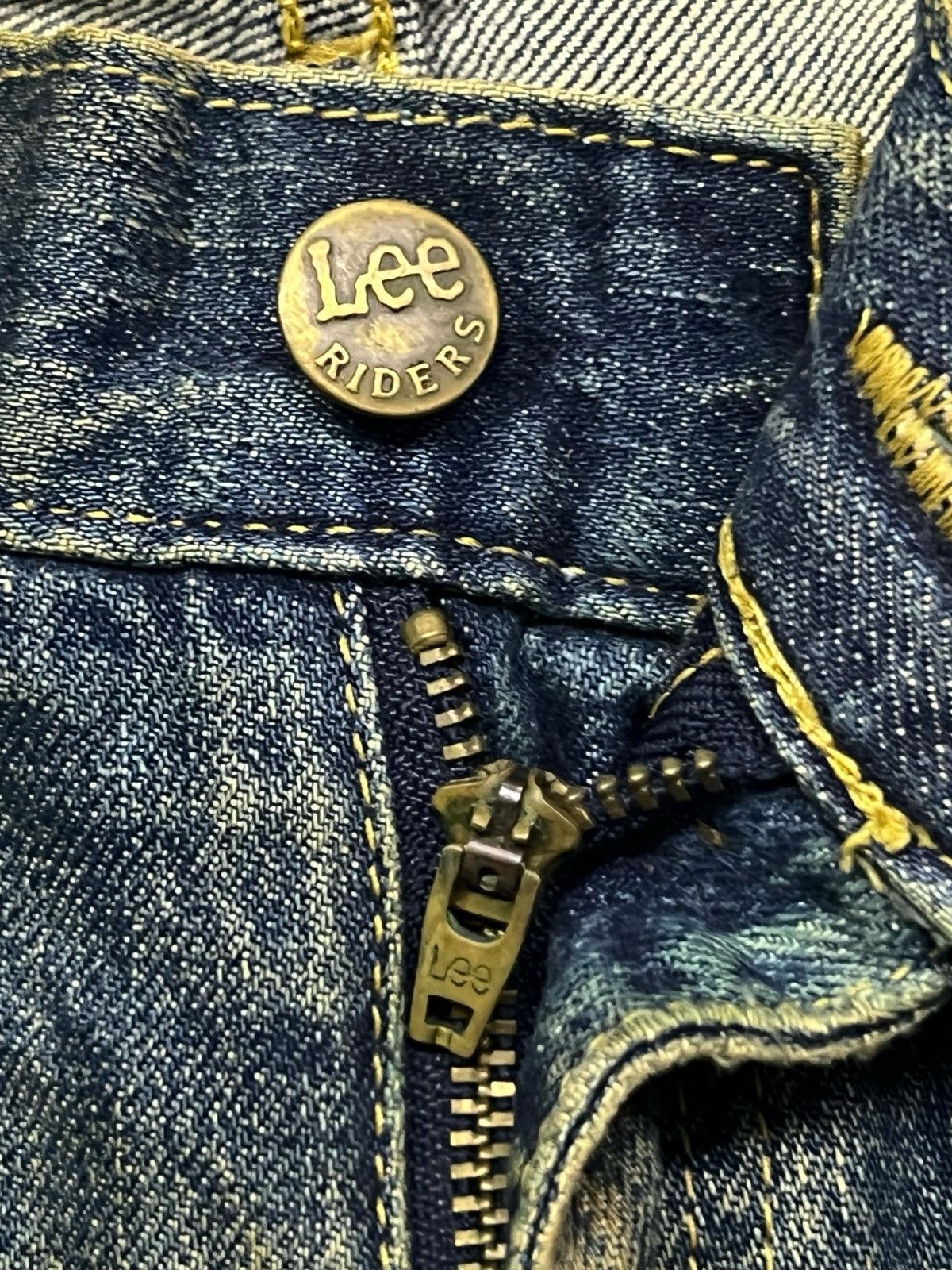 Lee Vintage Lee Riders Japan - Faded Dirty Mud Wash Denim - W31 Size US 31 - 10 Thumbnail