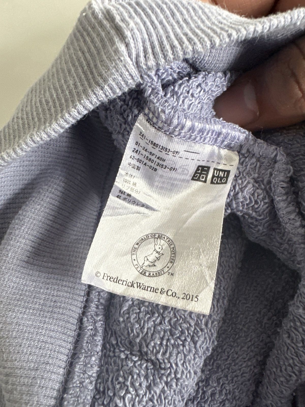 Uniqlo UNIQLO X PETER RABBIT TALE OF TOM KITTEN DISTRESSED HOODIE Size US L / EU 52-54 / 3 - 9 Thumbnail