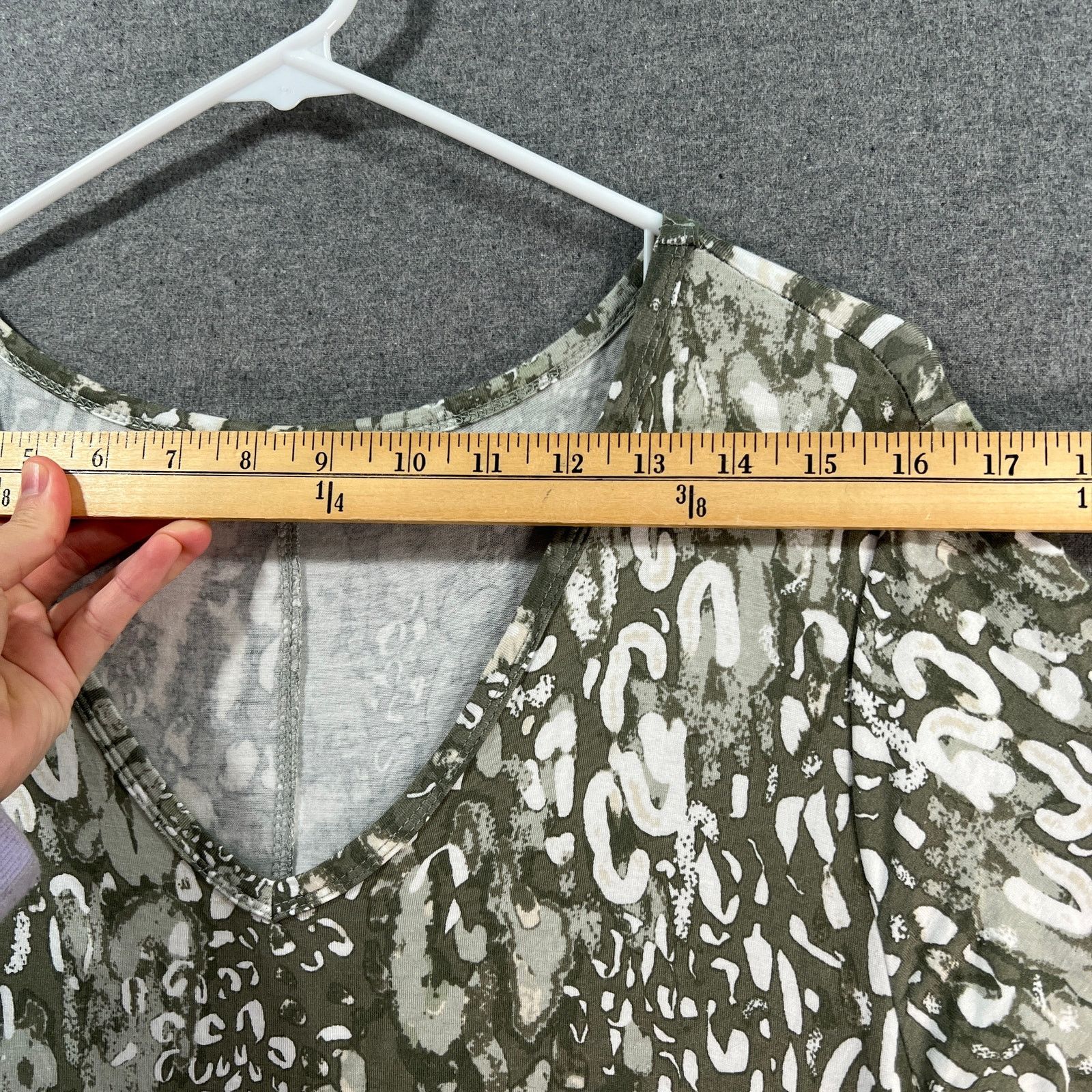 Other Belle by Kim Gravel Tall Print or Solid V-Neck Maxi Dress Size S / US 4 / IT 40 - 7 Thumbnail