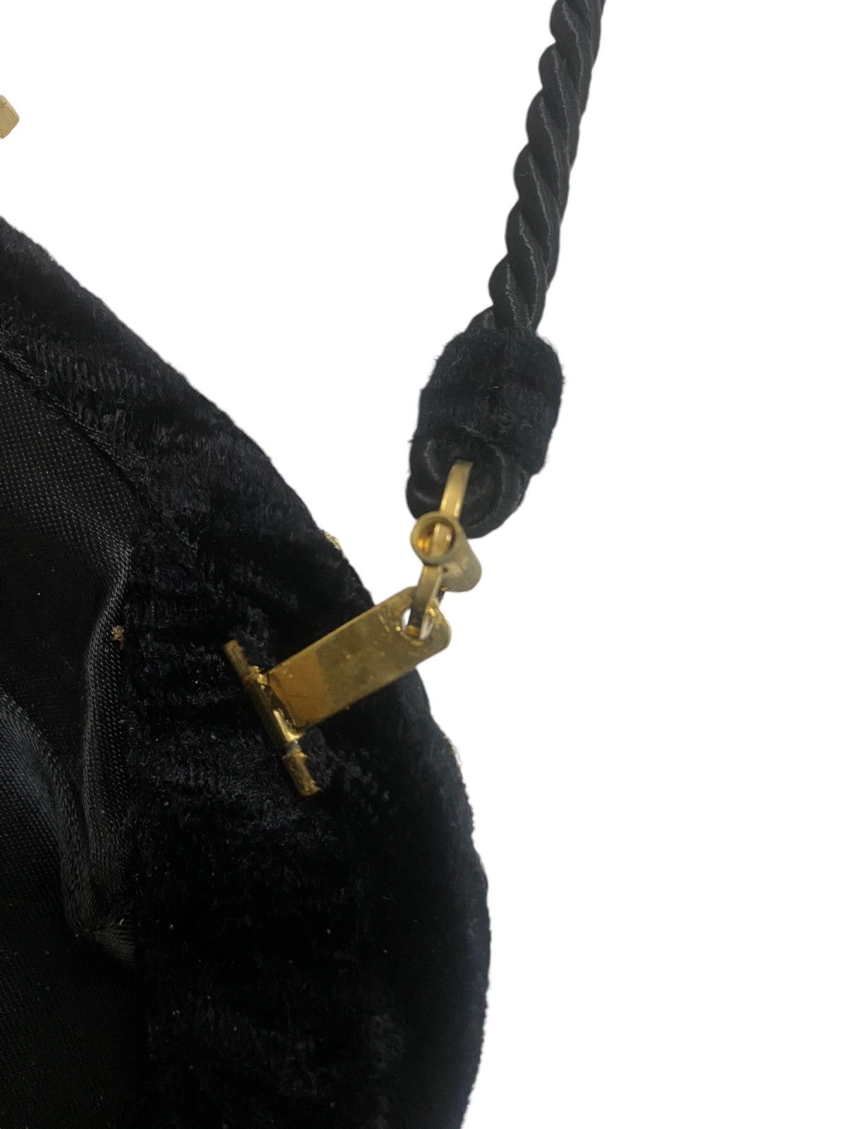 Fendi 90s Vintage Fendi Sas Velvet Crossbody Bag Size ONE SIZE - 6 Thumbnail