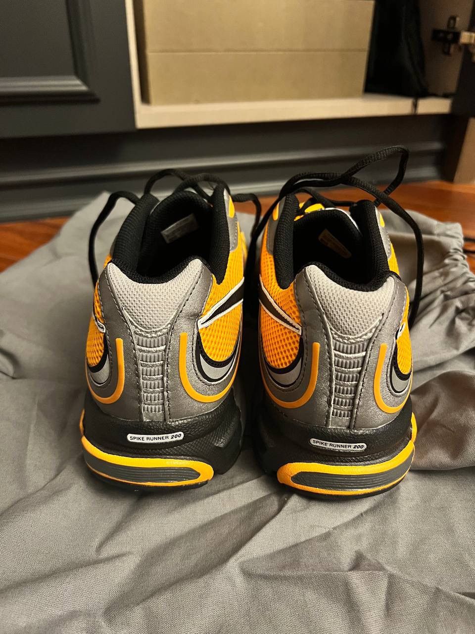 Vetements Vetements Spike Runner 200 Size US 10.5 / EU 43-44 - 2 Thumbnail