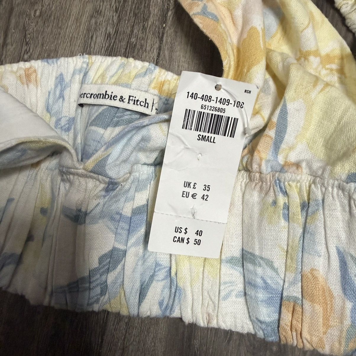 Abercrombie & Fitch Abercrombie & Fitch White Floral V-Neck Crop Cami Size S / US 4 / IT 40 - 4 Thumbnail