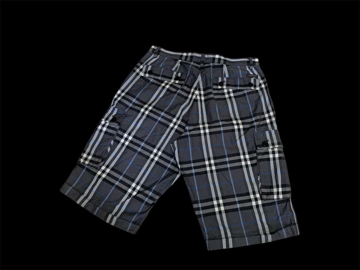 Burberry Burberry black label Nova Checked cargo shorts pants Size US 29 - 3 Thumbnail