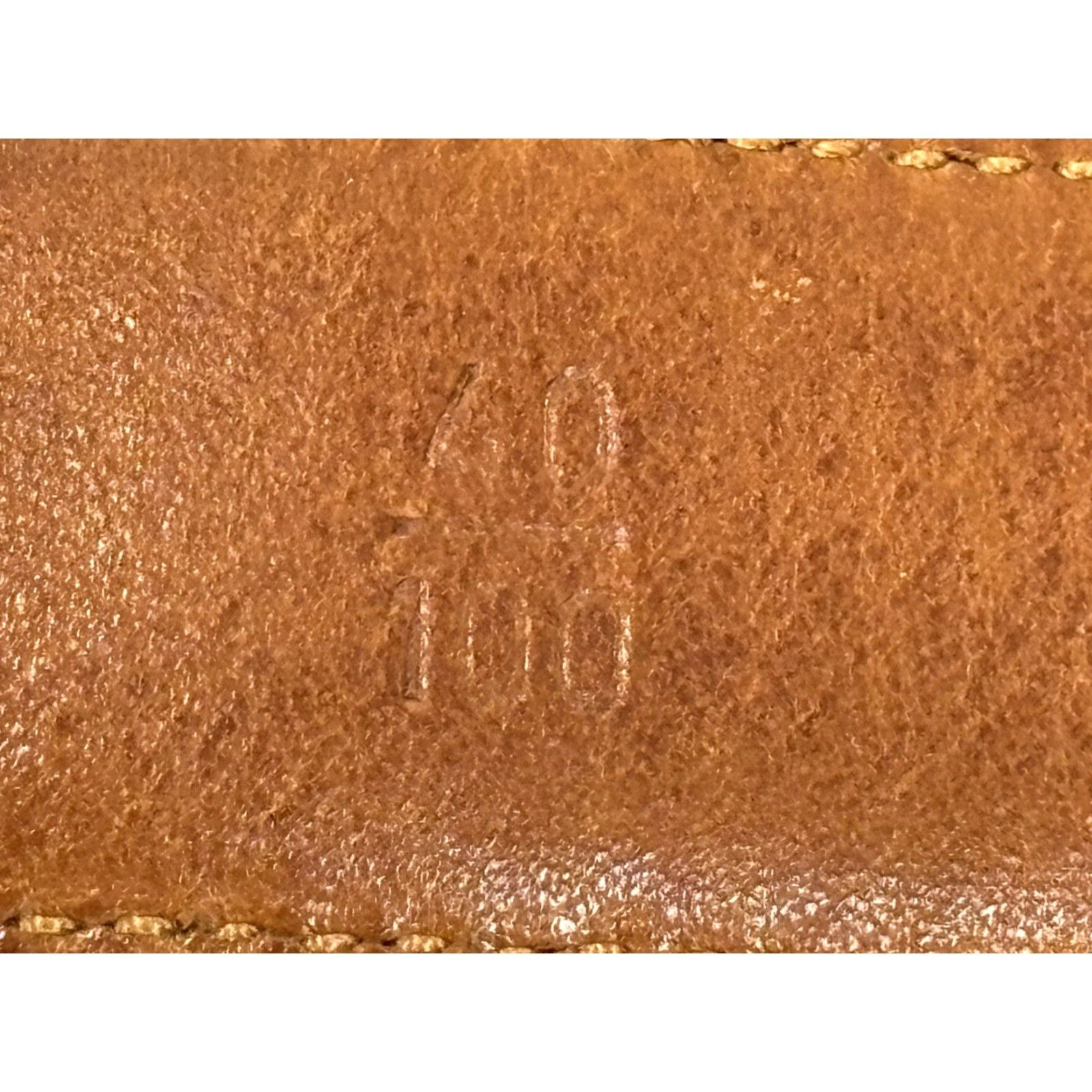 Vintage VINTAGE Trafalgar Croc Embossed Leather Belt 40 Black Made in USA Mens Size 40 - 6 Thumbnail