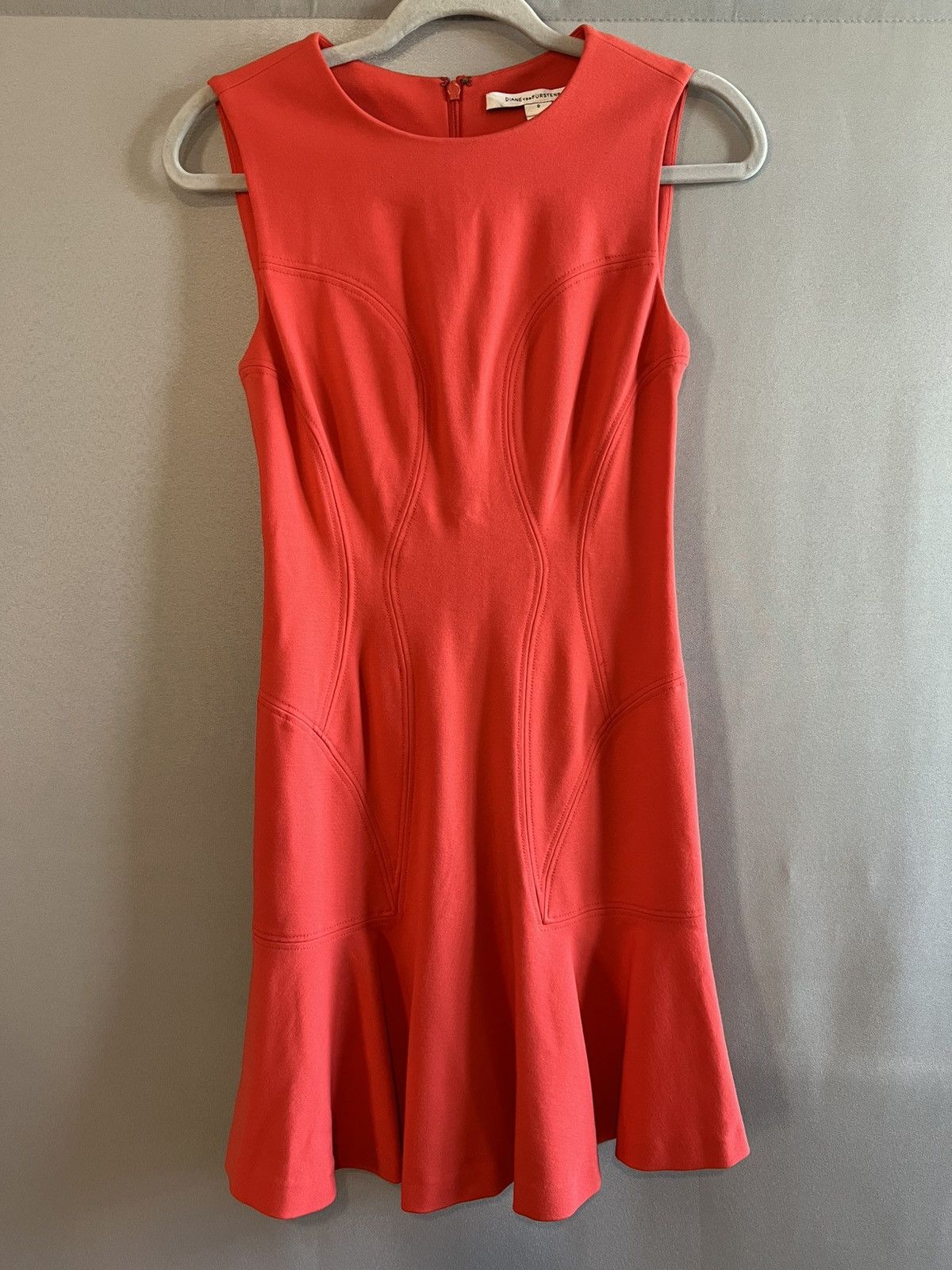 Diane von Furstenberg Diane von Furstenberg Coral Dress | Sleeveless | Size 0 Size XS / US 0-2 / IT 36-38 - 1 Thumbnail