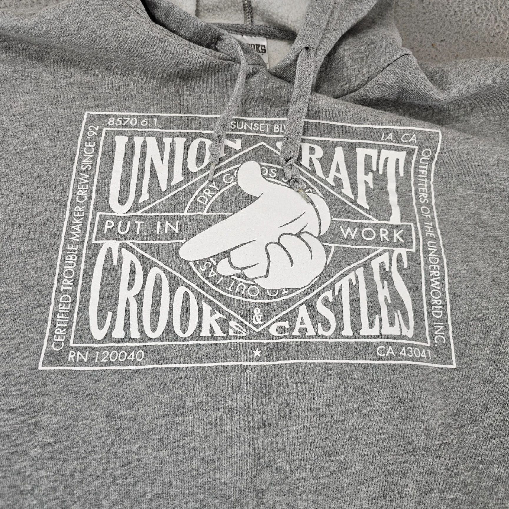 Crooks & Castles VINTAGE Crooks & Castles Hoodie Mens Large Grey Jumper Air Gun Put In Work Logo Graphic Size US L / EU 52-54 / 3 - 6 Thumbnail