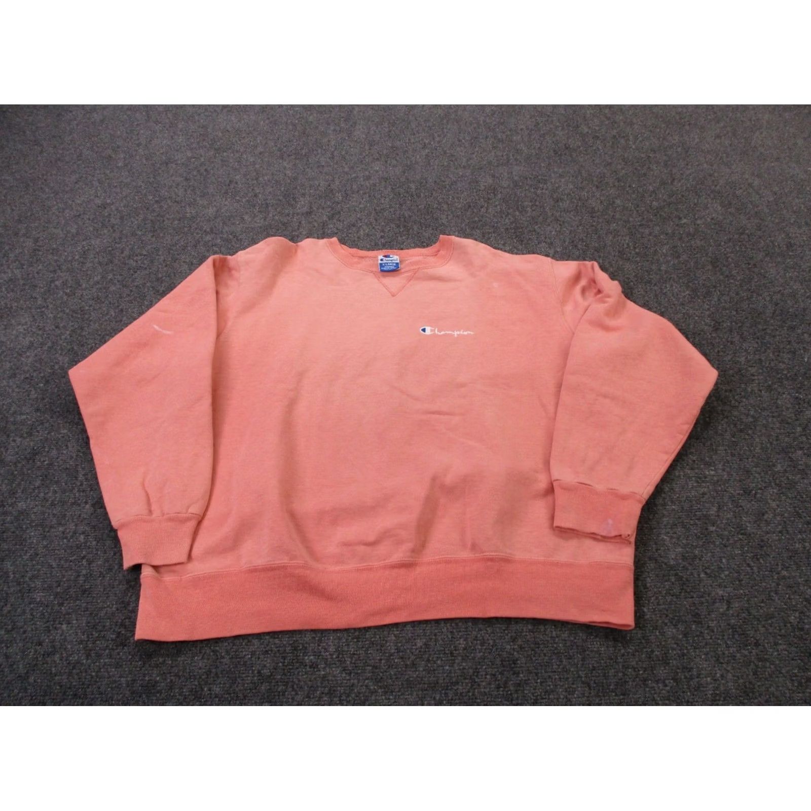 Champion VINTAGE Champion Sweatshirt Womens XL Pink Pullover Embroidered USA Made 90s Size XL / US 12-14 / IT 48-50 - 2 Thumbnail