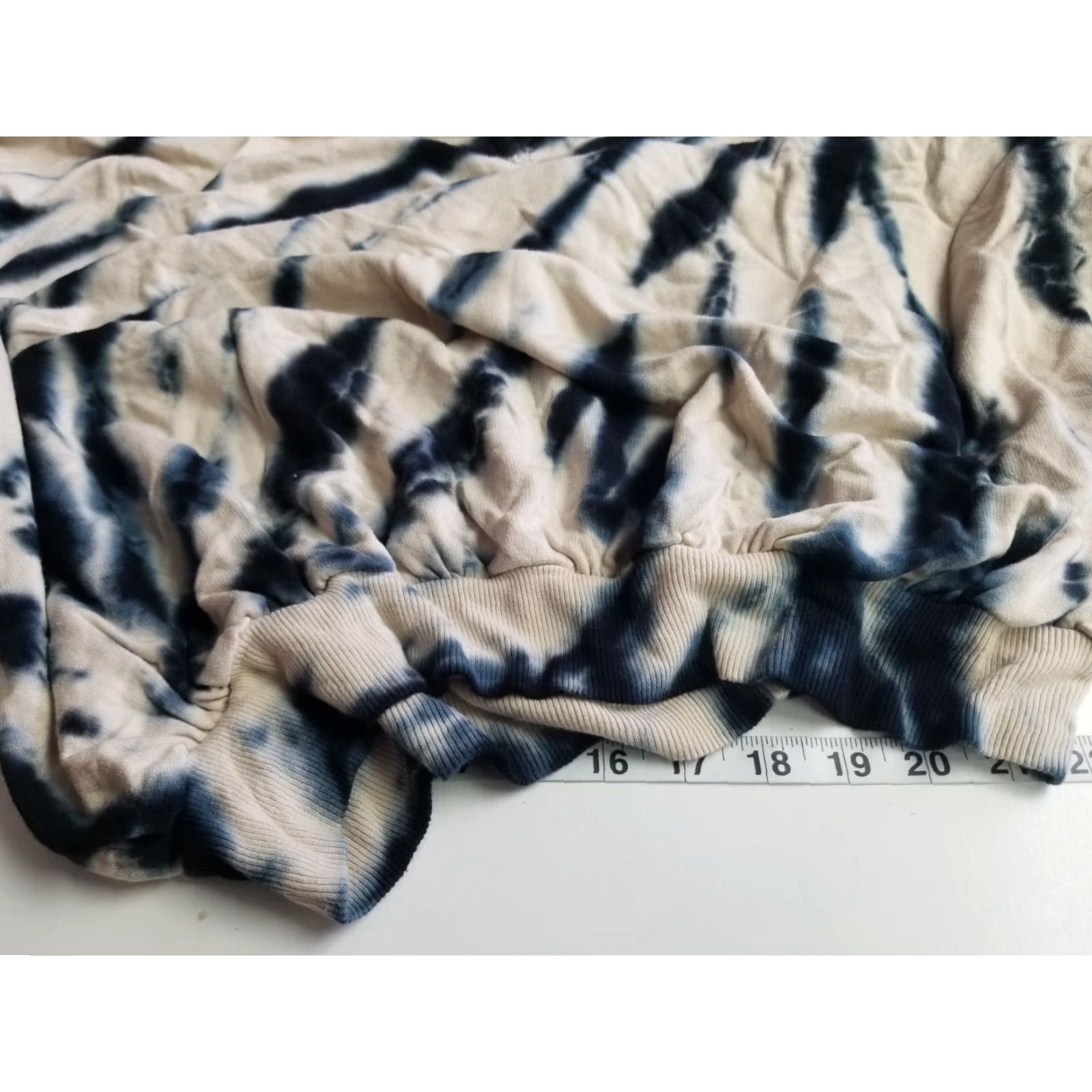 Young Fabulous & Broke Young Fabulous & Broke Crewneck Tie Dye Multi Color Size Large Top Blouse Size L / US 10 / IT 46 - 3 Thumbnail