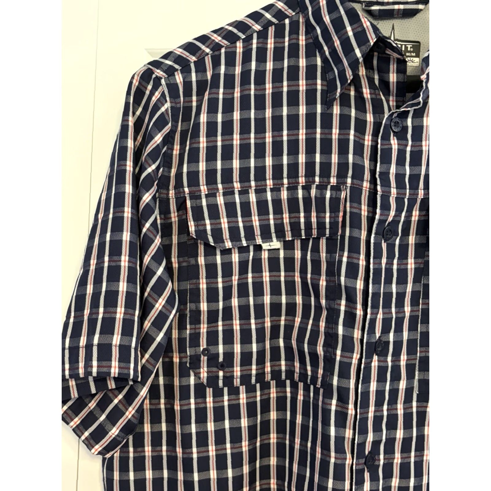 Habitat Habit Men's Button-Up Short Sleeve Vented Fishing Shirt UPF 40 sz Medium Blue Solid Pattern, Casual Outdoor Size US M / EU 48-50 / 2 - 6 Thumbnail