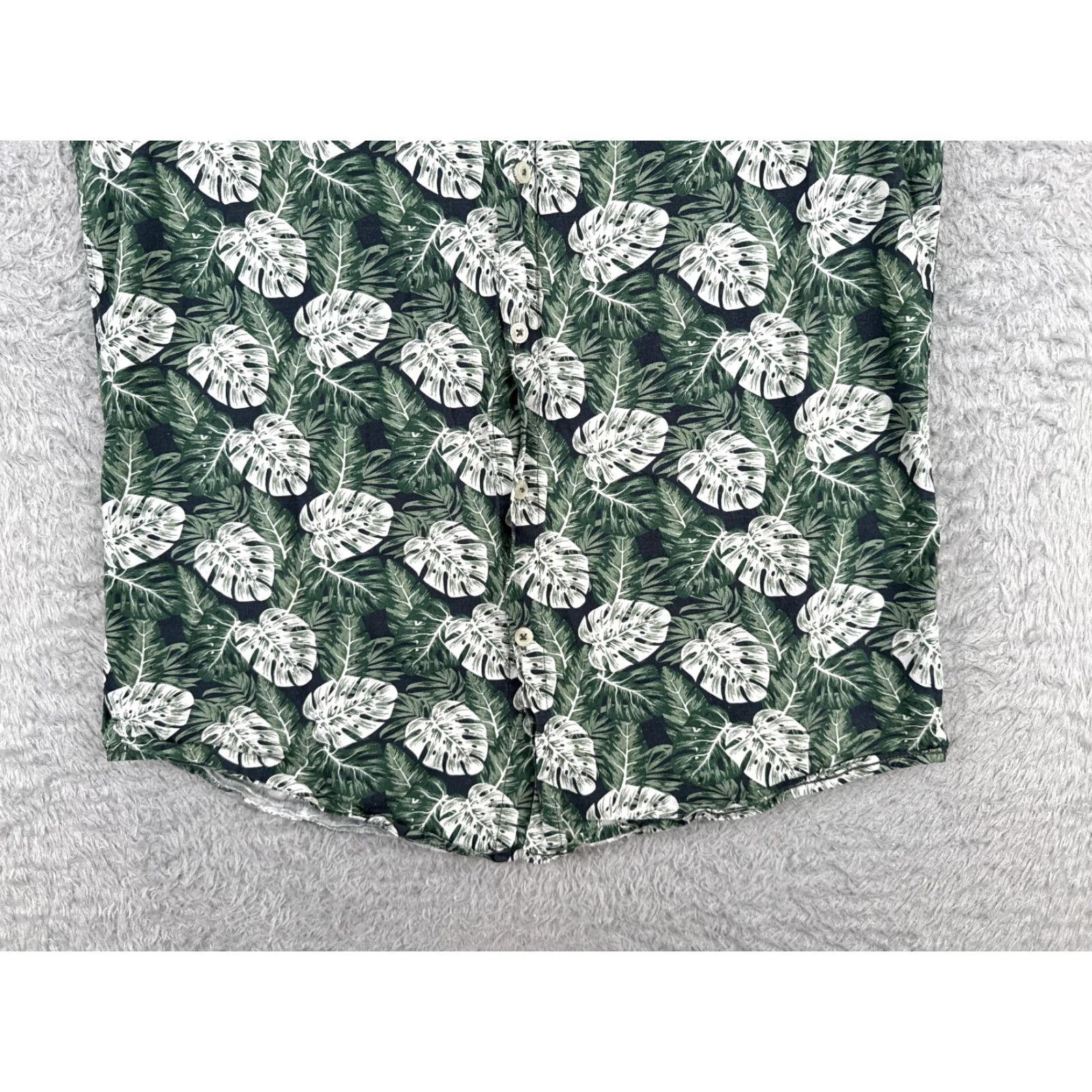 Zara VINTAGE Zara Women's Shirt Casual Linen Blend Hawaiian Button-Up Large Green Floral 90s Summer Women Size L / US 10 / IT 46 - 5 Thumbnail