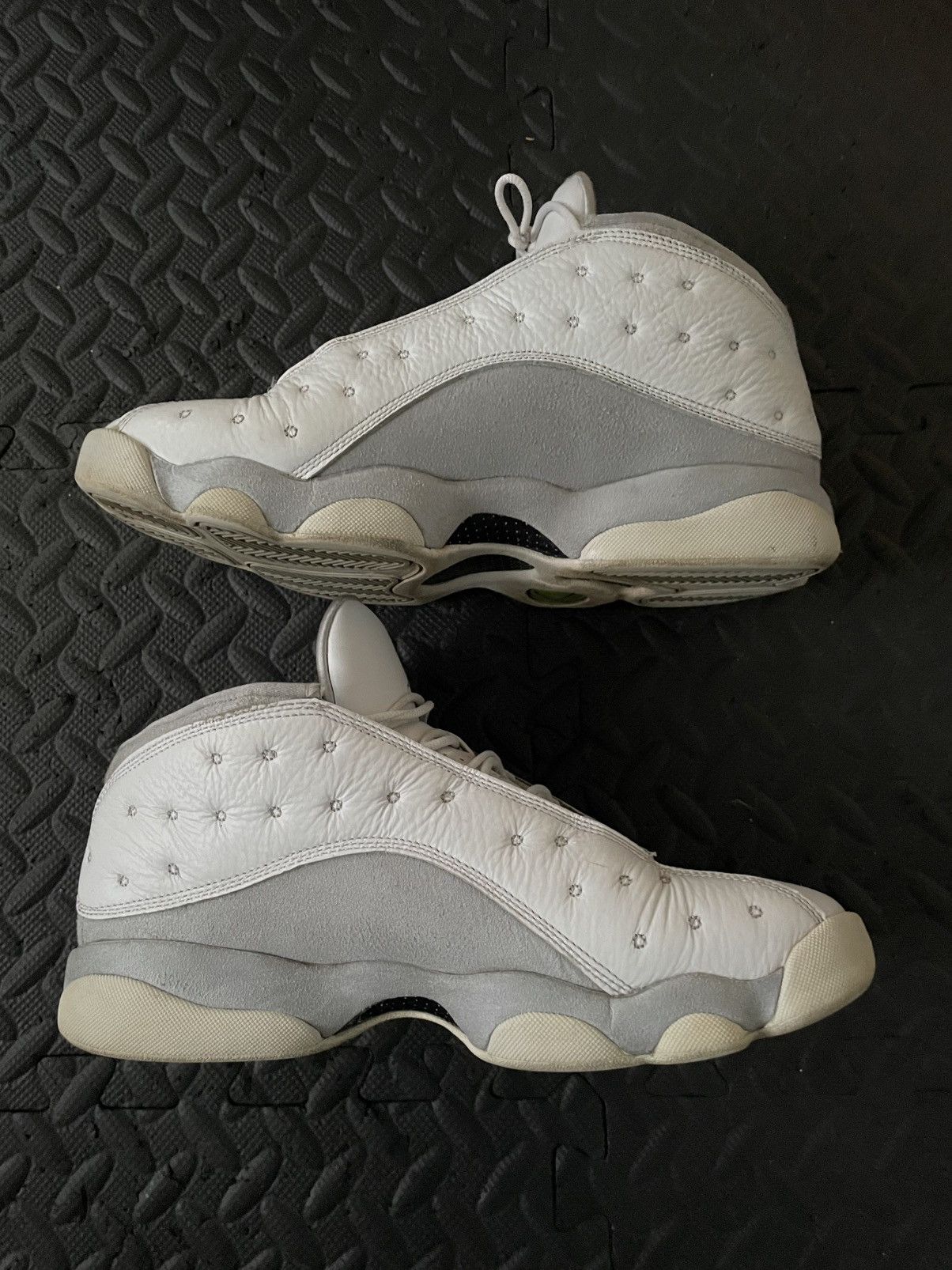 Jordan Brand Jordan 13 low pure platinum Size US 10.5 / EU 43-44 - 2 Thumbnail