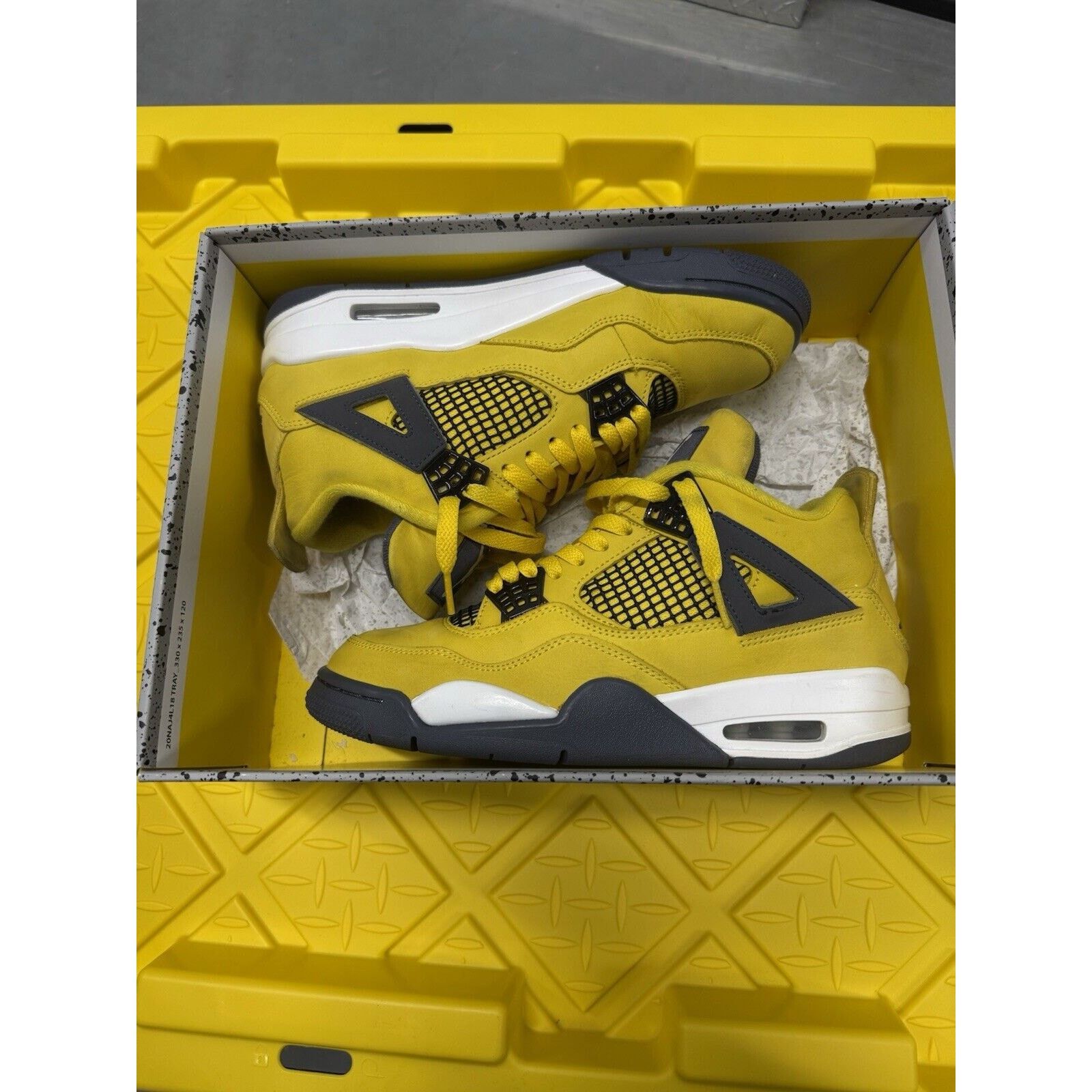 Jordan Brand Men’s Jordan 4 Retro Mid Lightning Yellow CT8527-700 Used Size US 7.5 / EU 40-41 - 1 Thumbnail