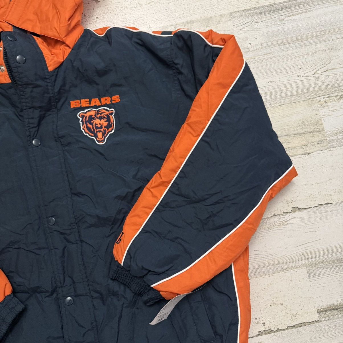 Other NWT NFL Chicago Bears Full Zip Puffer Jacket Hoodie Large Size US L / EU 52-54 / 3 - 8 Thumbnail