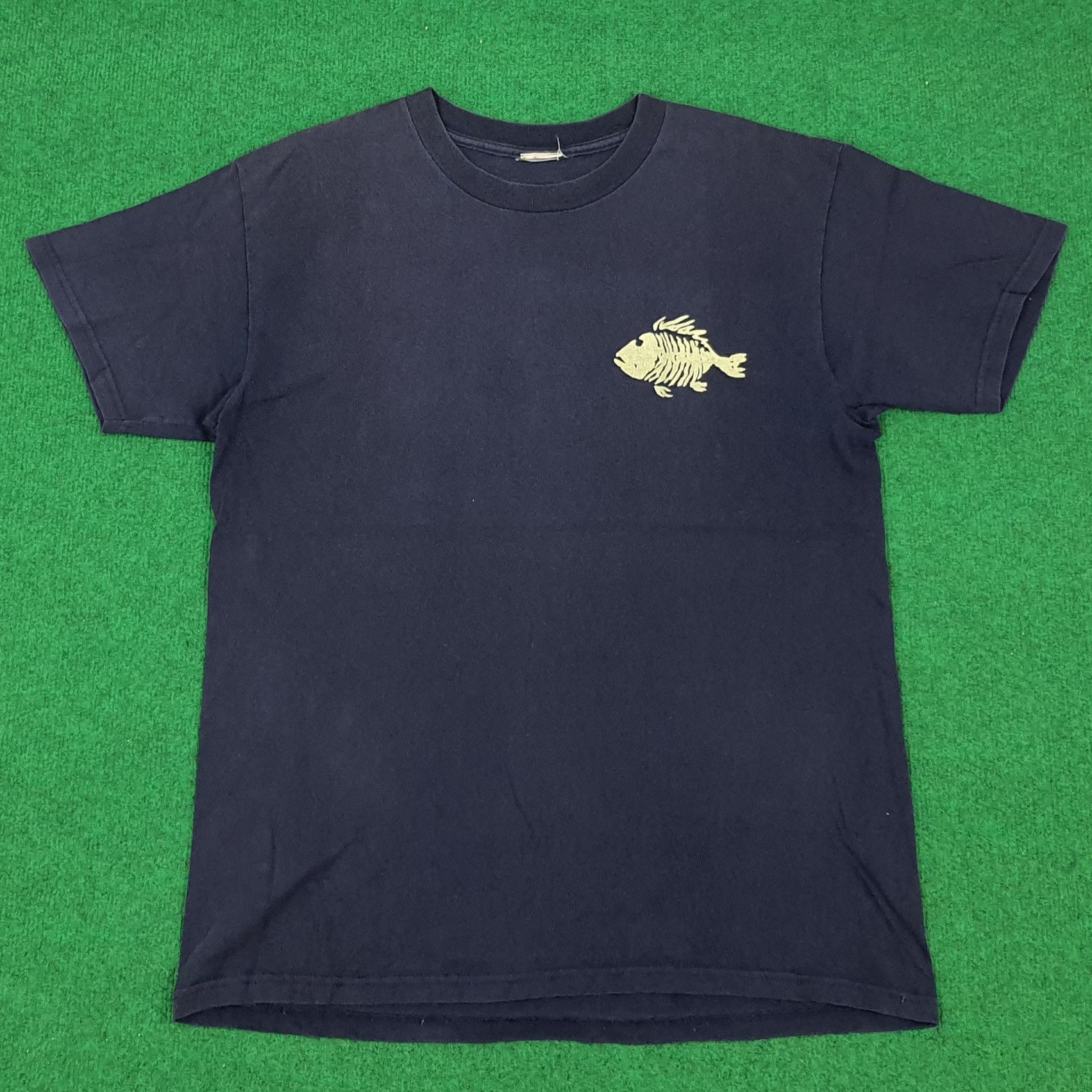 Vintage Vintage Bronze Age Surfing Brand Tshirt Size US L / EU 52-54 / 3 - 3 Thumbnail