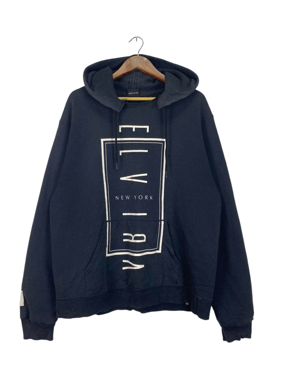 Champion × elvira.in.net Elvira Champion hoodies Size US L / EU 52-54 / 3 - 1 Thumbnail