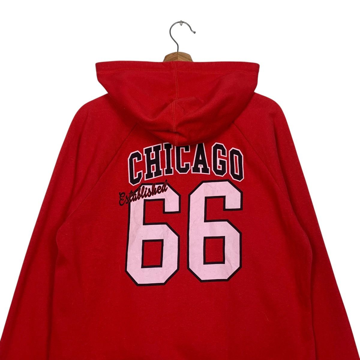 NBA NBA Chicago Bulls 66 Red Pullover Hoodie Size US L / EU 52-54 / 3 - 8 Thumbnail