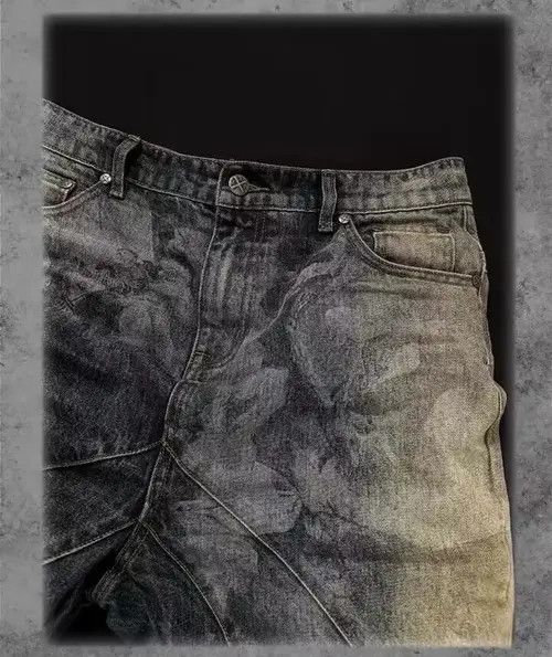 Jean Heavy wash zippered jeans with bootcut Gods print Size US 32 / EU 48 - 4 Thumbnail
