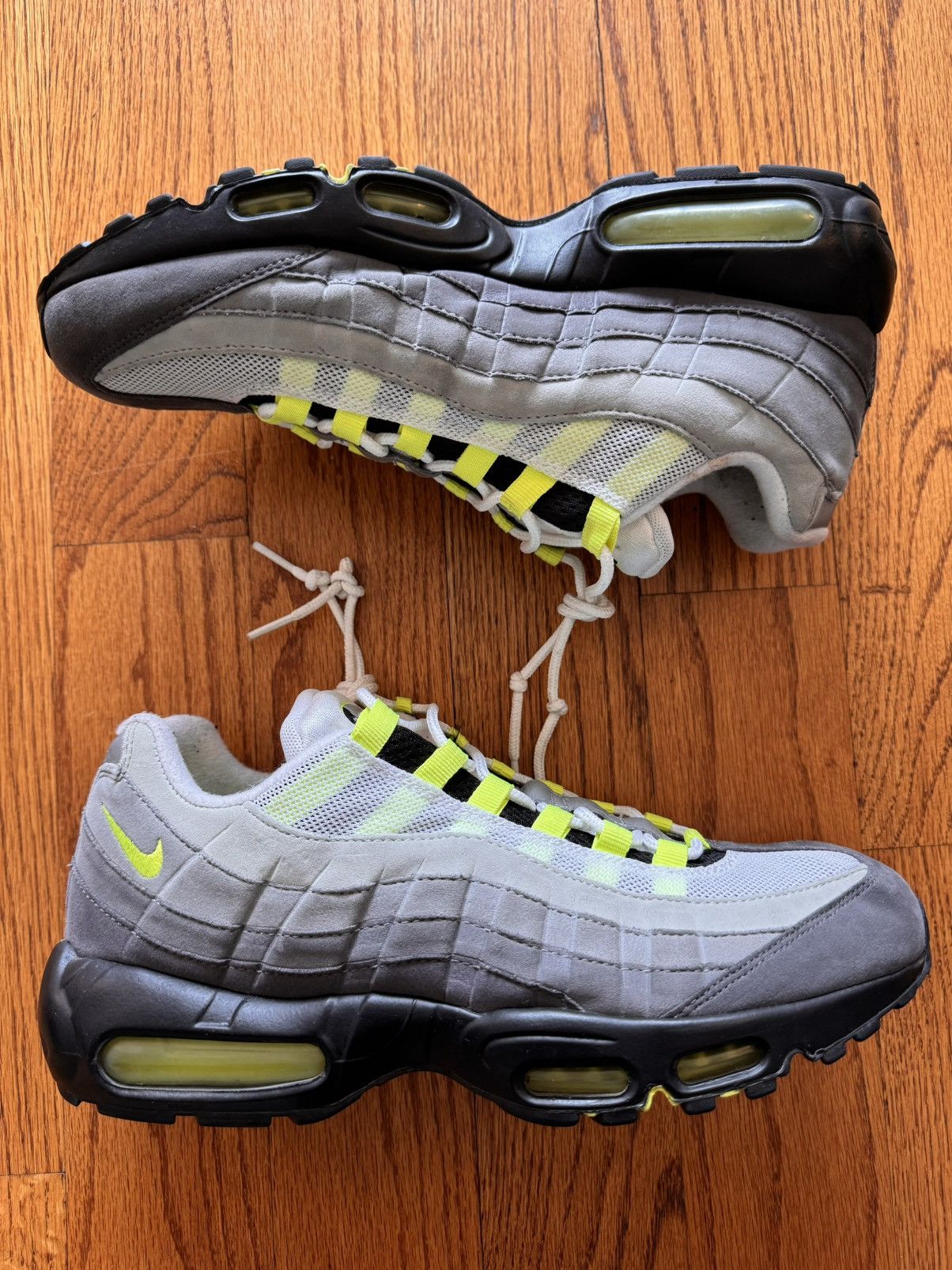 image of Nike Og Neon Airmax 2020 Shoes in Green, Men's (Size 11)