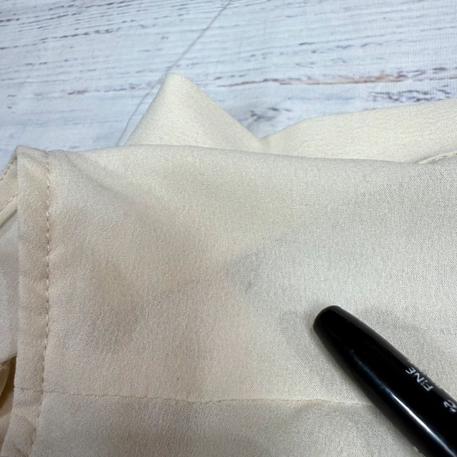 Vintage BLVD Blouse Sleeveless Tie Neck Button Front Beige XS? No, Size L Beige Blouse Women BLVD Sleeveless Tie Neck Button Front Blouse L Beige Women Size L / US 10 / IT 46 - 6 Thumbnail