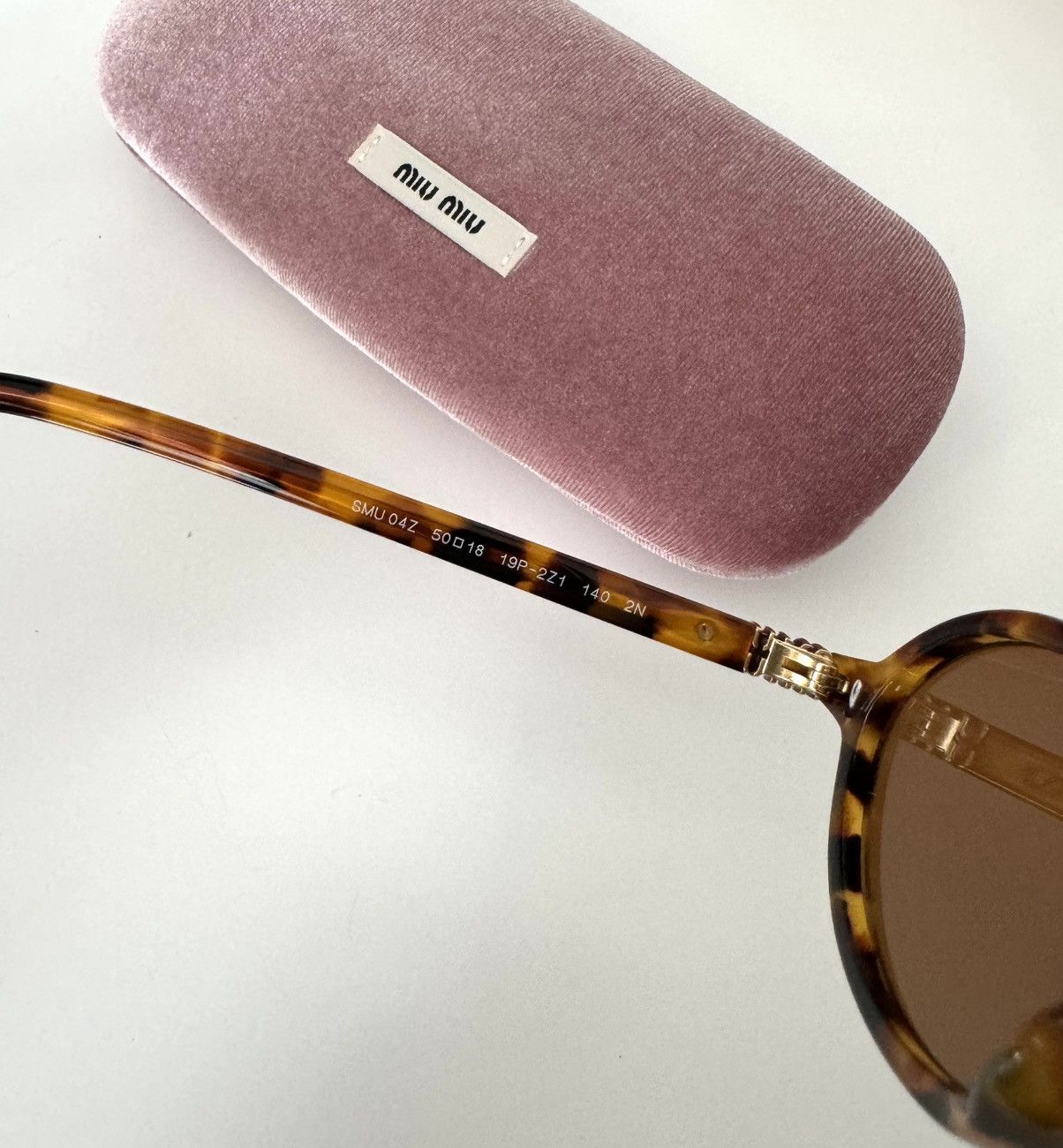 Miu Miu × Vintage NEW Miu Miu sunglasses MU 04ZS 19P-2Z1 Size ONE SIZE - 8 Thumbnail