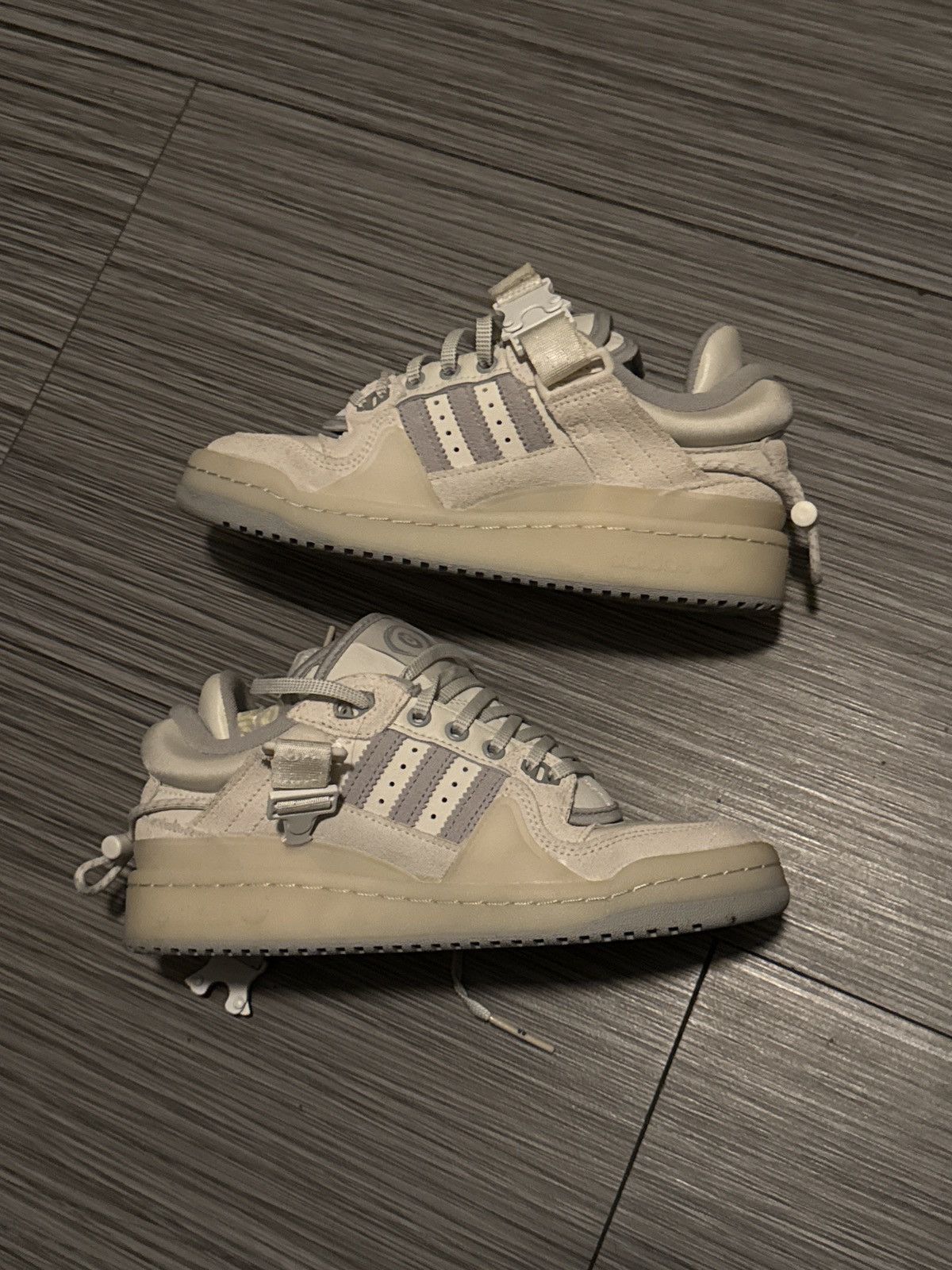 Adidas Adidas Forum Buckle low/ Bad Bunny Last Forum Size US 5 / EU 37 - 3 Thumbnail