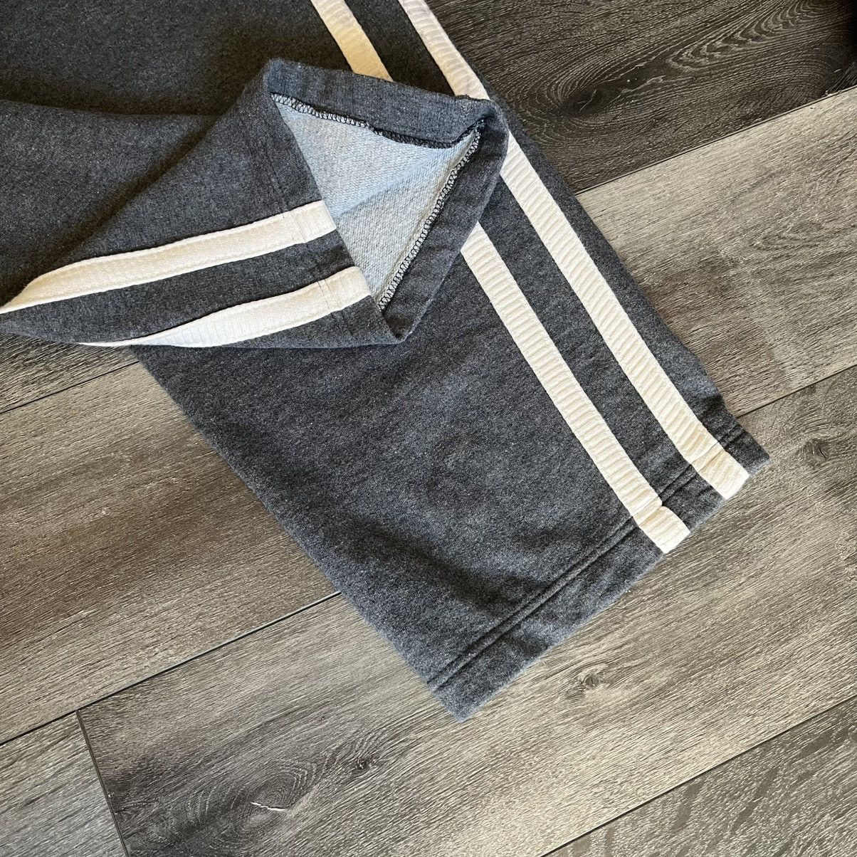 Old Navy Vintage Y2K Old Navy Dark Grey Heavyweight Stripe Sweatpants Size US 32 / EU 48 - 4 Thumbnail