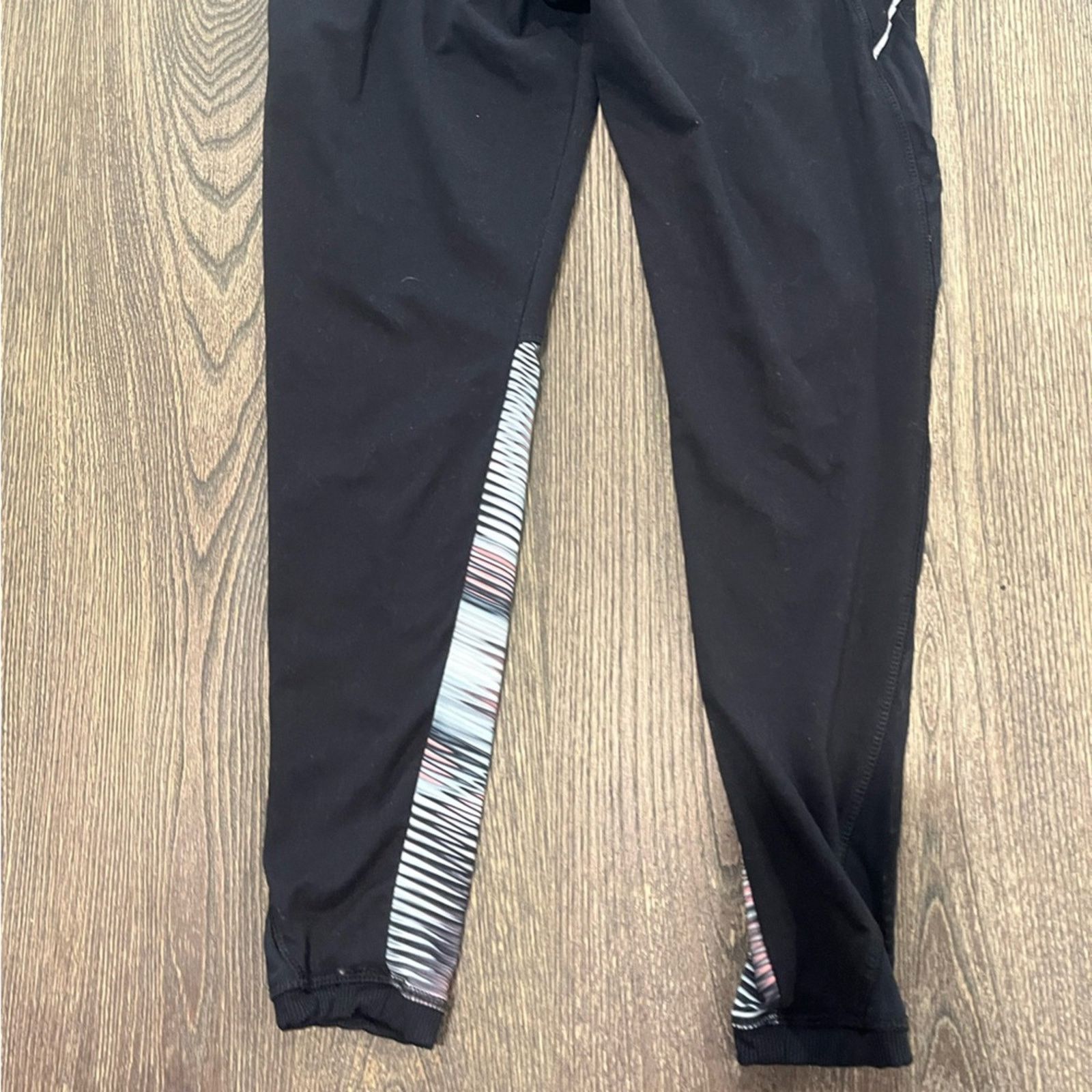 Bally Bally Total Fitness Leggings 7/8 Cropped Yoga Gym Black Size 28" / US 6 / IT 42 - 7 Thumbnail