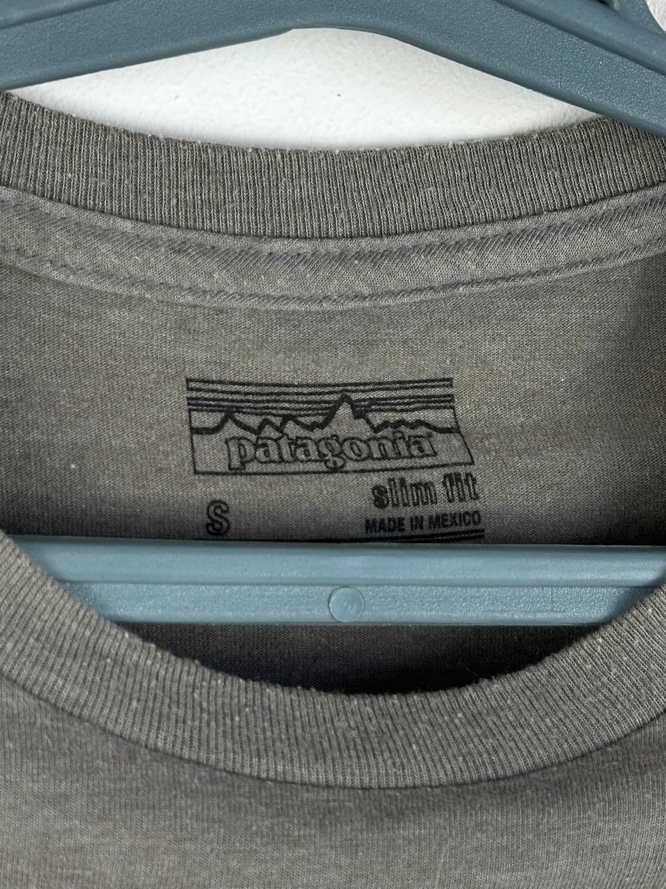 Patagonia × Vintage Vintage Patagonia Logo Grey T Shirt Size US S / EU 44-46 / 1 - 5 Thumbnail