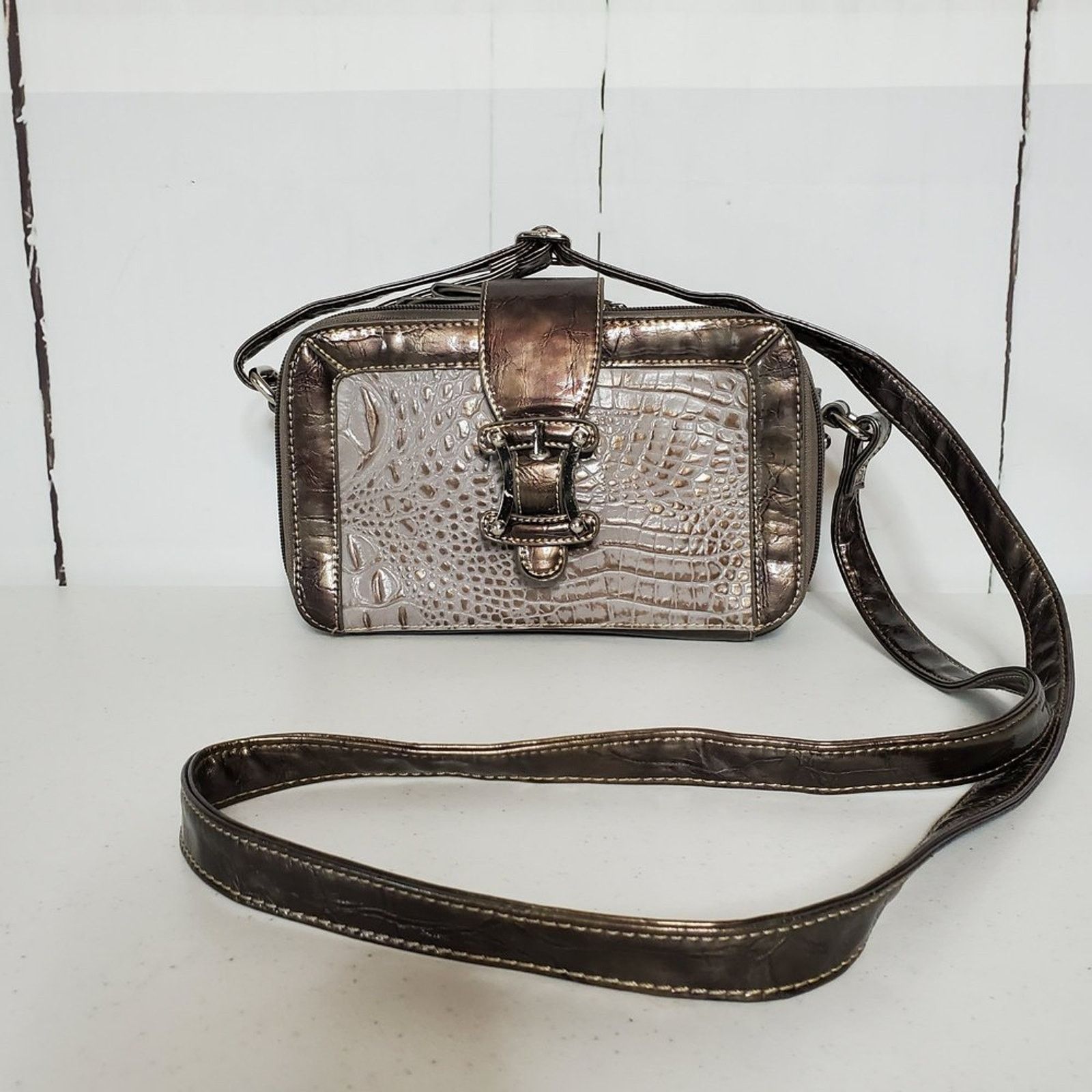 Designer Marc Chantal Embossed Patent Leather Organizer Crossbody Bag Size ONE SIZE - 12 Thumbnail