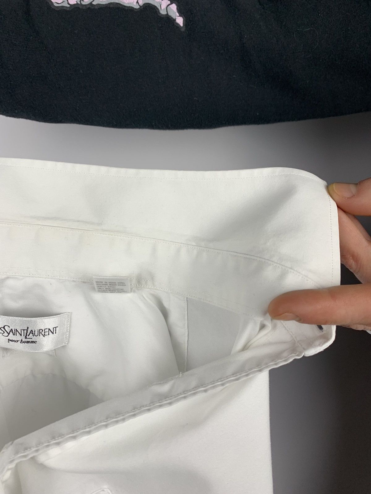 Yves Saint Laurent Vintage Yves Saint Laurent Formal Shirt Buttons Up Size 38 Size US L / EU 52-54 / 3 - 14 Thumbnail