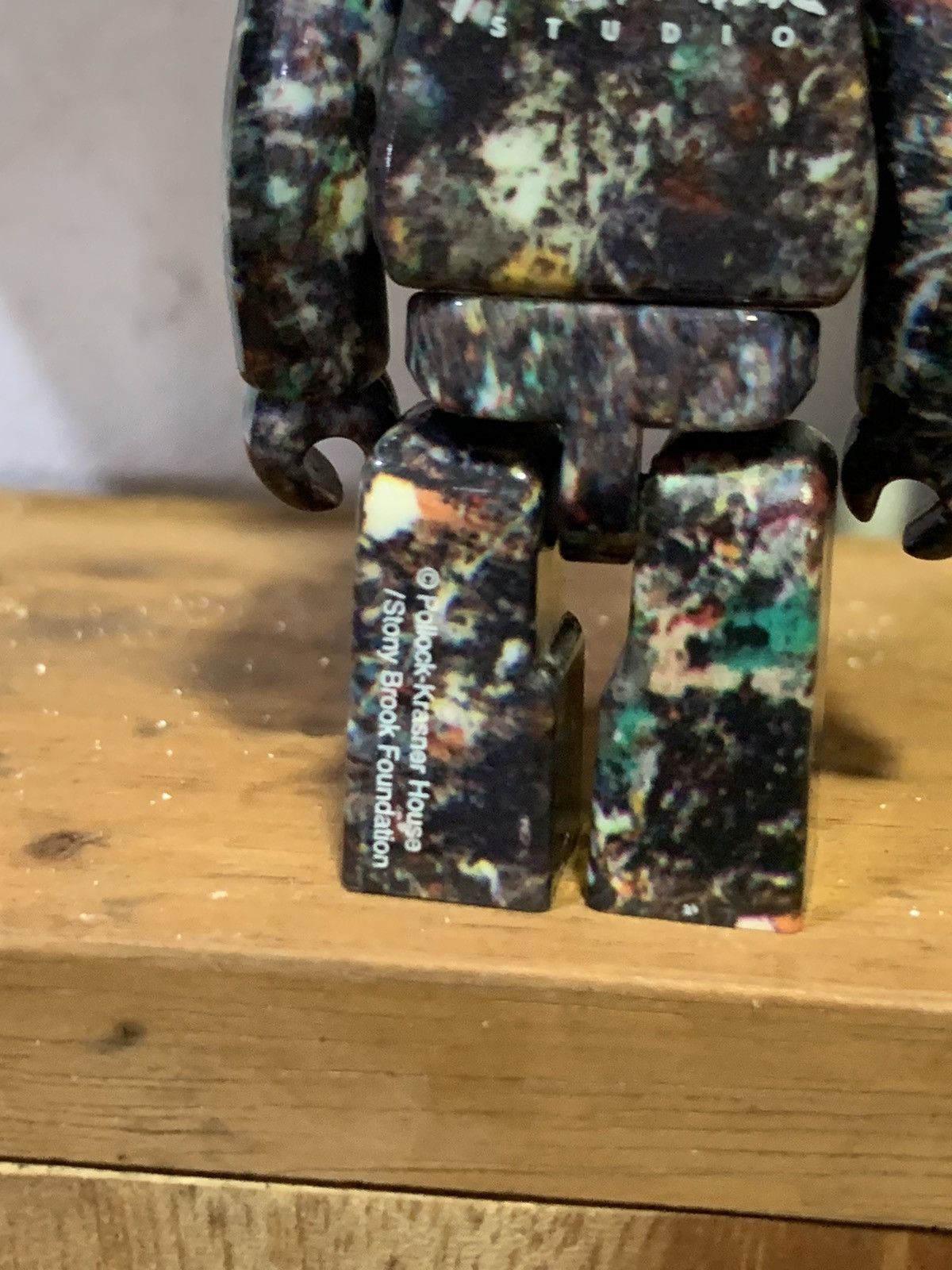 Medicom Toy BEARBRICK X JACKSON POLLOCK “Studio” ©️Pollock-Krasner House Size ONE SIZE - 4 Thumbnail