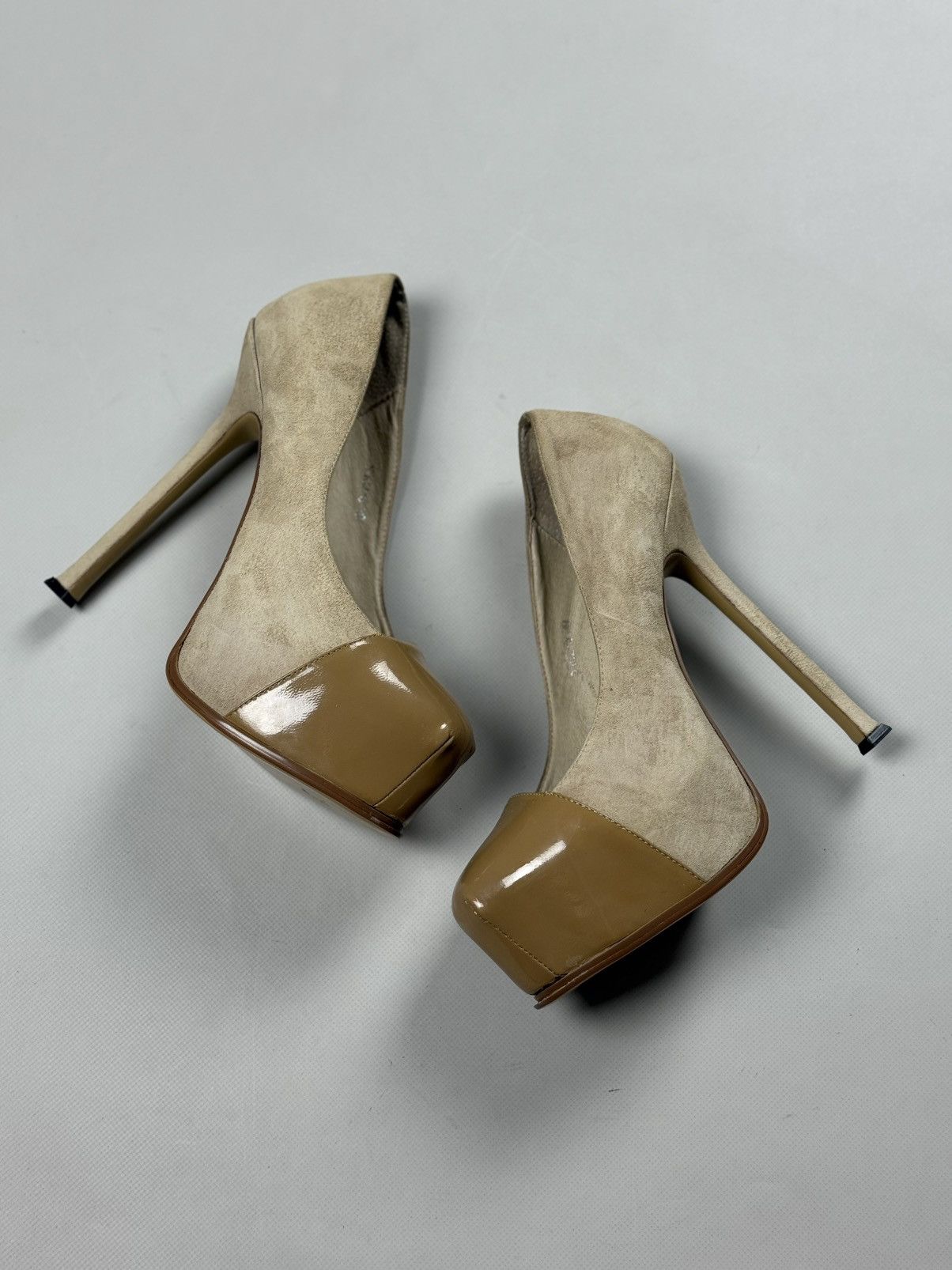 Yves Saint Laurent YSL Yves Saint Lauren Tribute Two Cap Toe Pump Heels Shoes Size US 9 / IT 39 - 20 Thumbnail