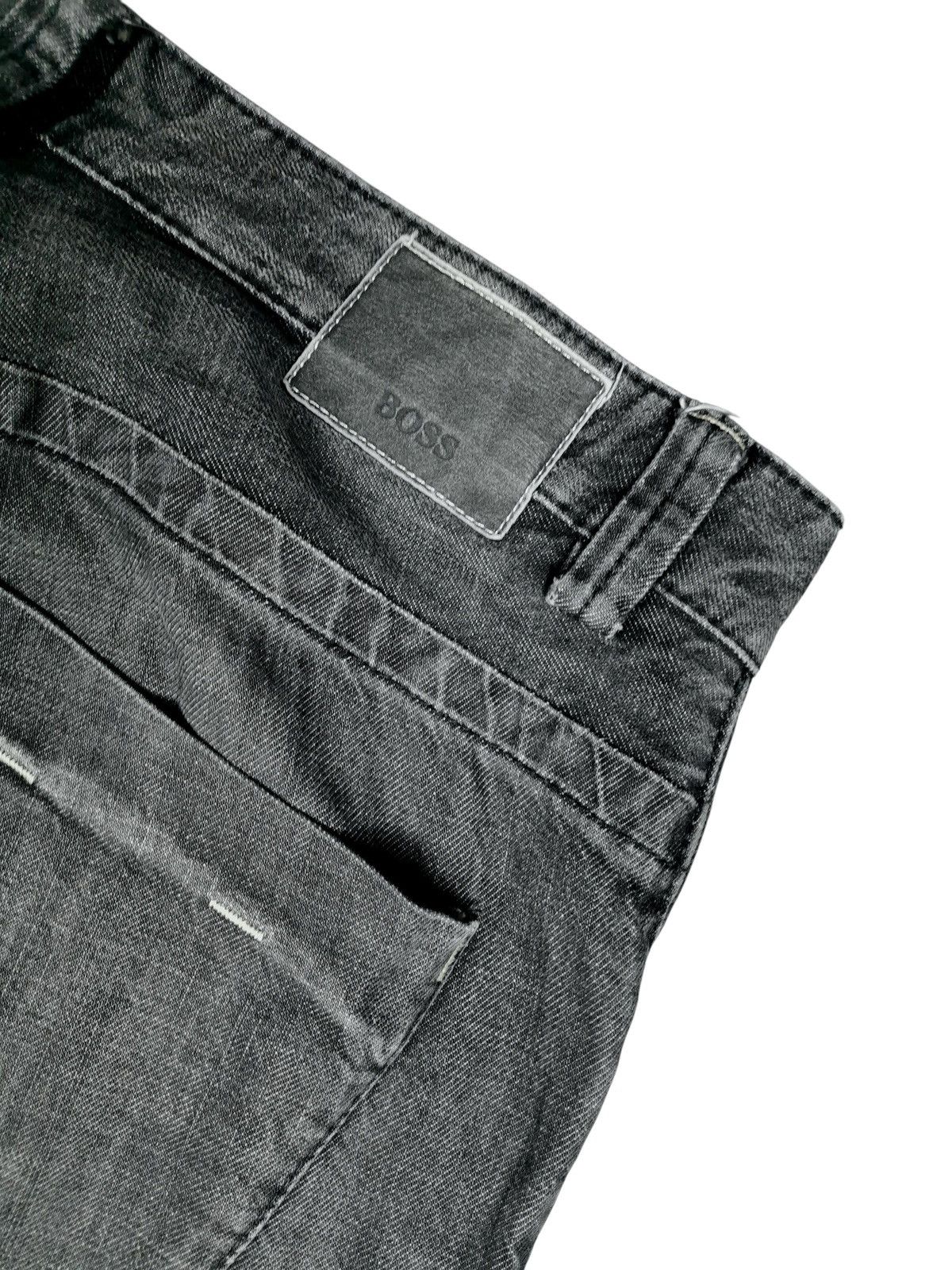 Hugo Boss Flared Boss Denim Size 33x30.5 Size US 33 - 7 Thumbnail