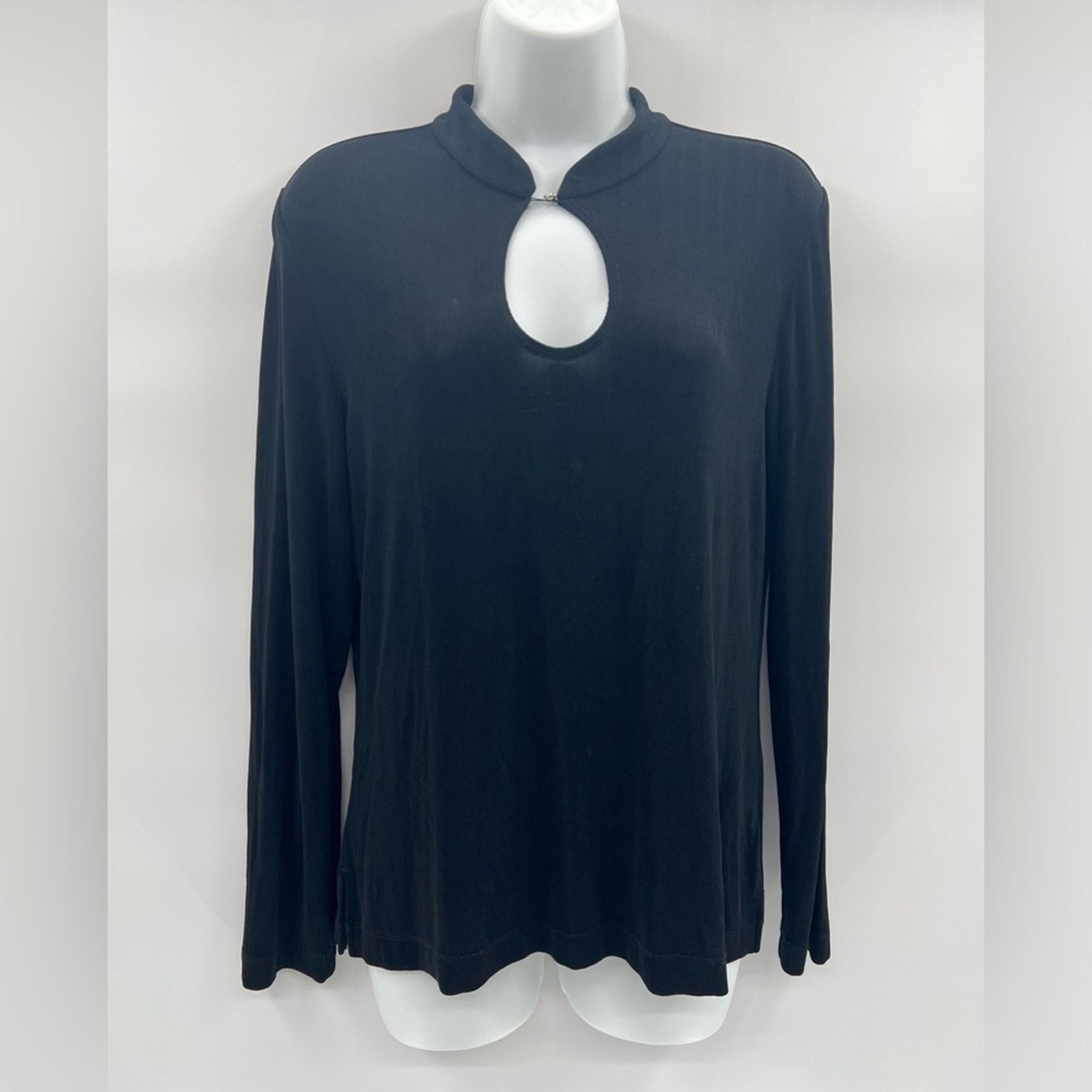 Chicos Chico's Travelers Shirt Top Blouse Slinky Knit Black Size M / US 6-8 / IT 42-44 - 1 Thumbnail