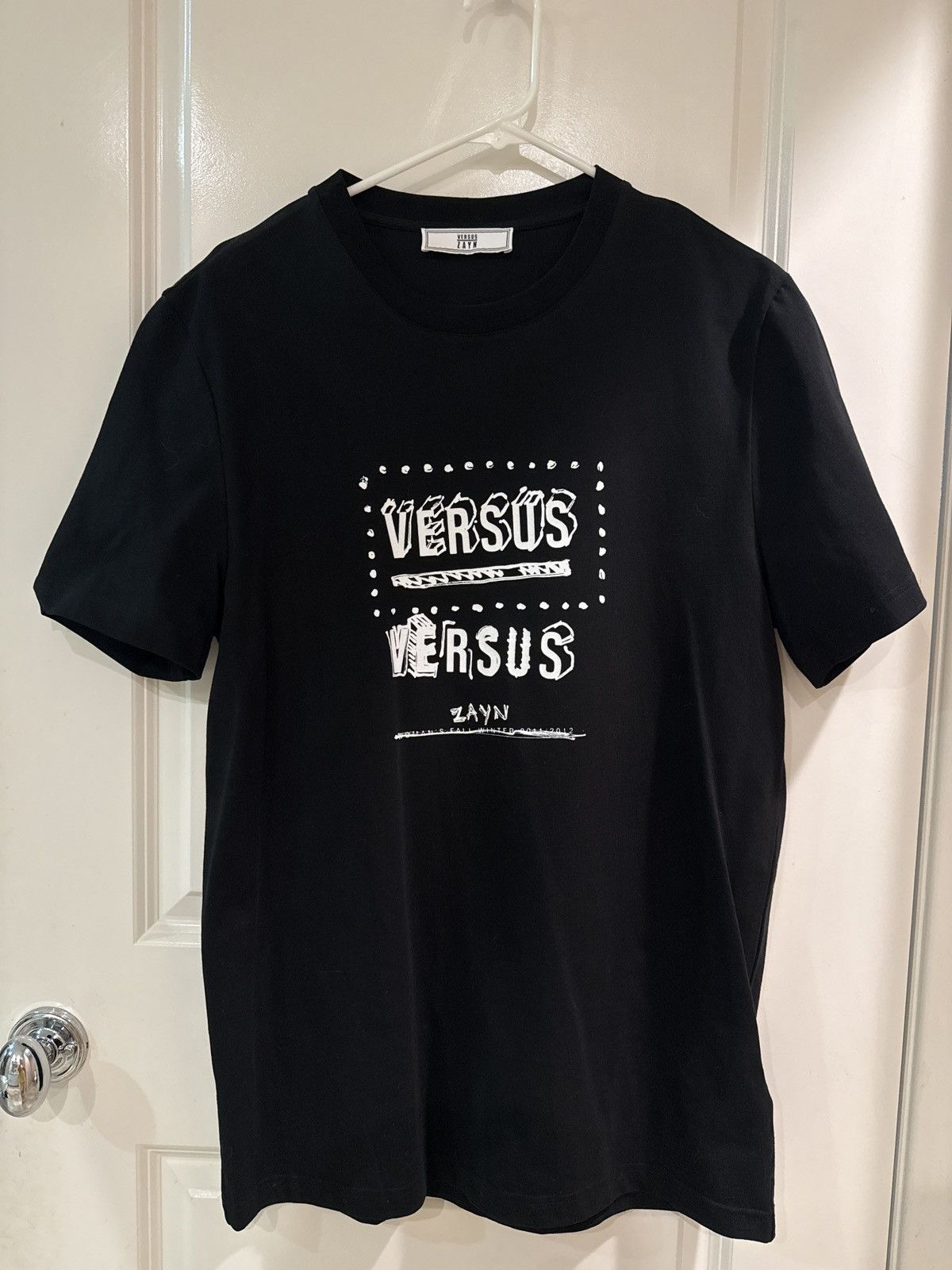 Versus VERSUS VERSACE x ZAYN Graphic Tee – Black Size US L / EU 52-54 / 3 - 3 Thumbnail