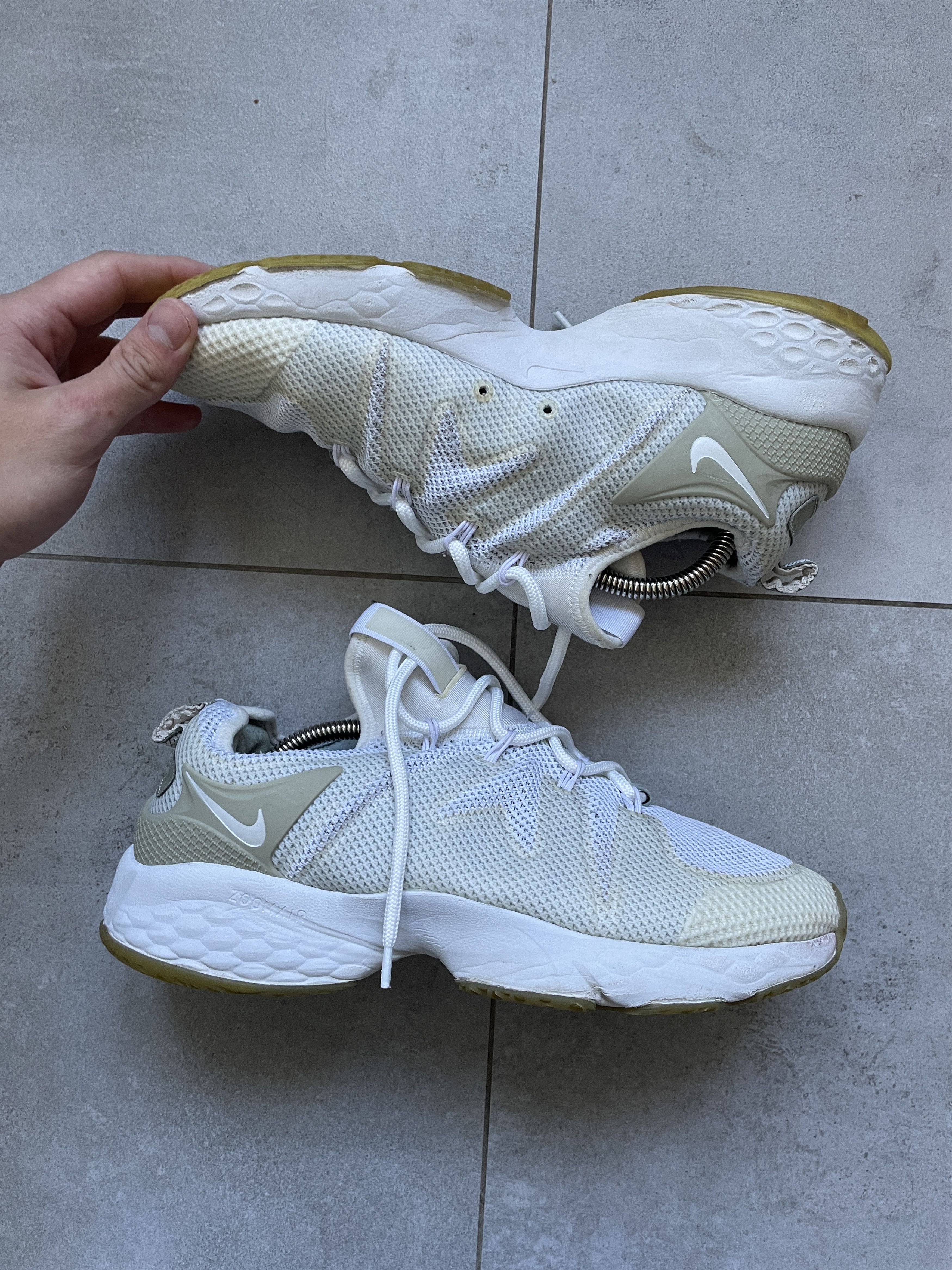 Kim Jones × Nike Y2K NIKE AIR ZOOM X KIM JONES TRIPLE WHITE RUNNERS Size US 6 / EU 39 - 2 Thumbnail
