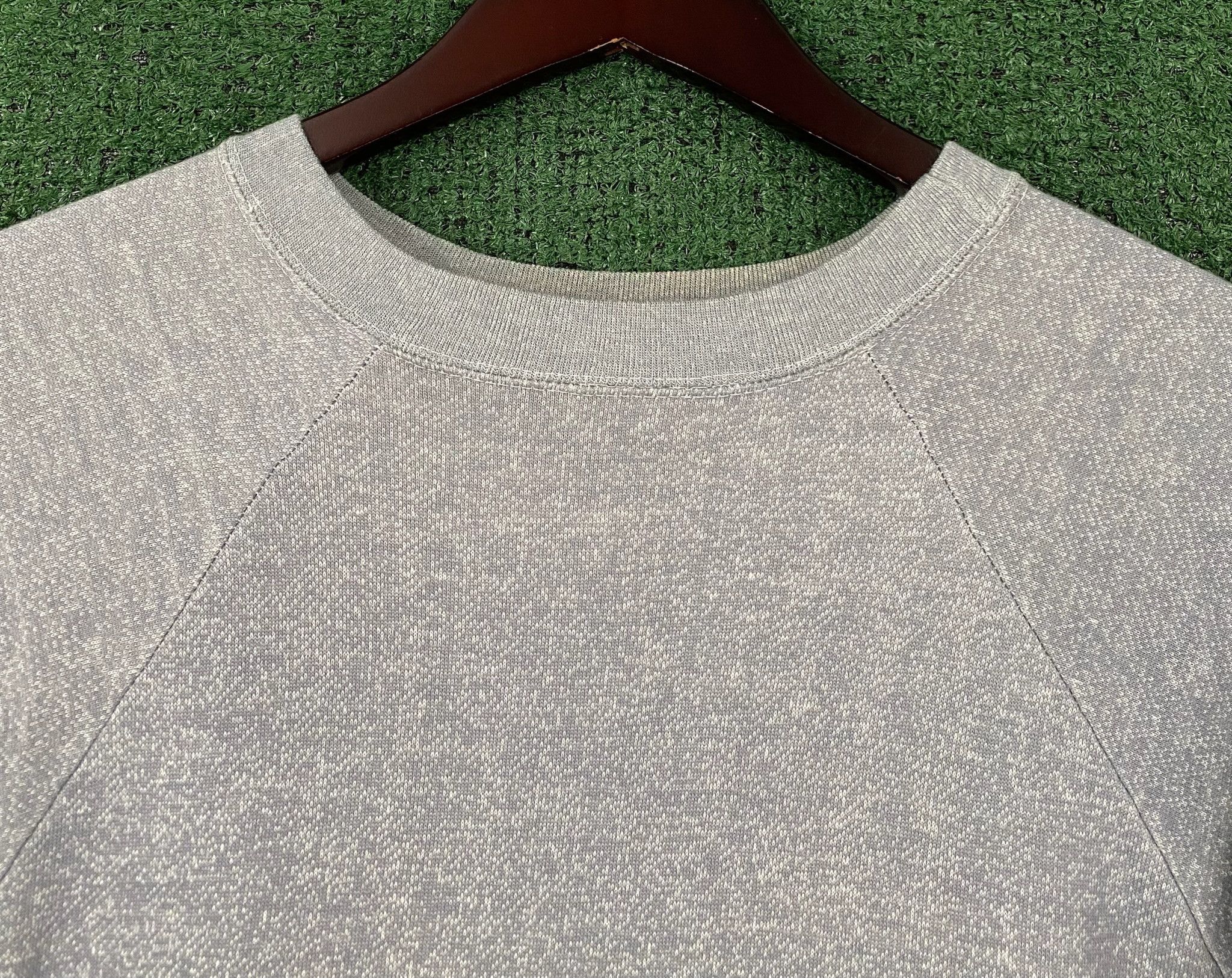 Vintage 80’s Grey Blank Distressed Sweatshirt Men’s Size Medium Size US M / EU 48-50 / 2 - 4 Thumbnail