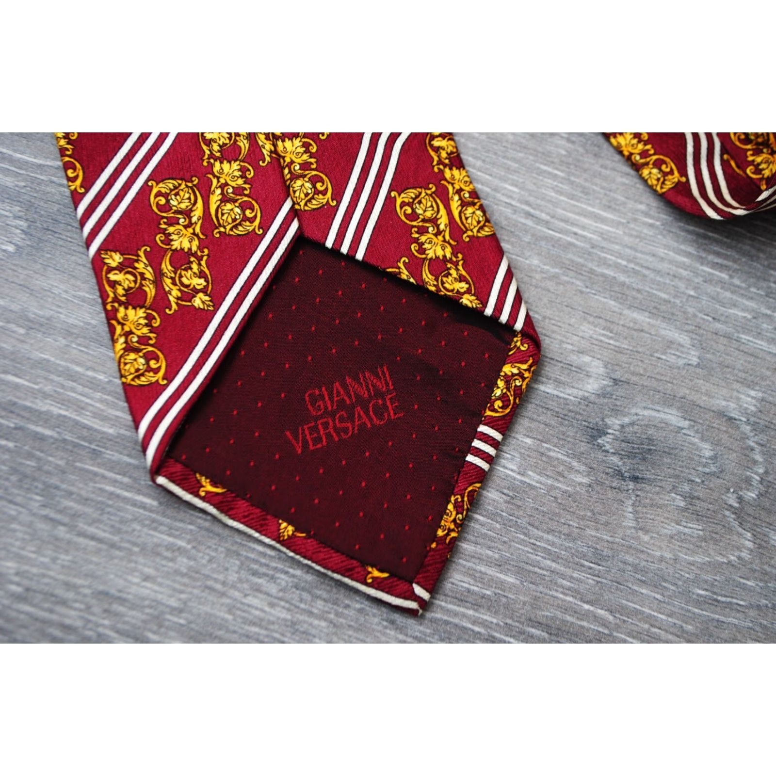 Versace VERSACE Red Tie 100% Silk Made in Italy Medusa Geometrical Striped Barocco Men Tie XS? Size ONE SIZE - 6 Thumbnail