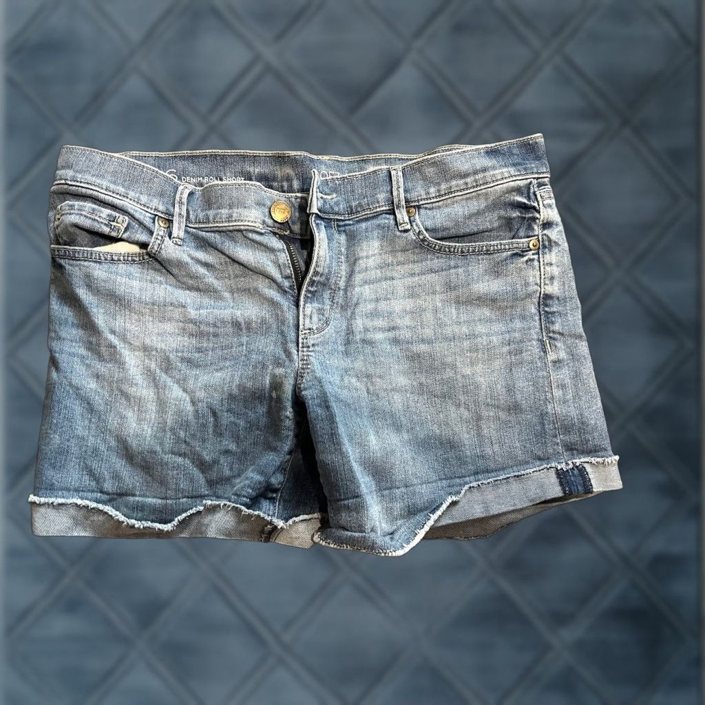 Ann Taylor Ann Taylor LOFT Denim Roll Shorts Women's Size 6 Casual Blue 5-Pocket Denim Cotton Zip Front Mid Rise Womens Size 6 Size 28" / US 6 / IT 42 - 1 Thumbnail