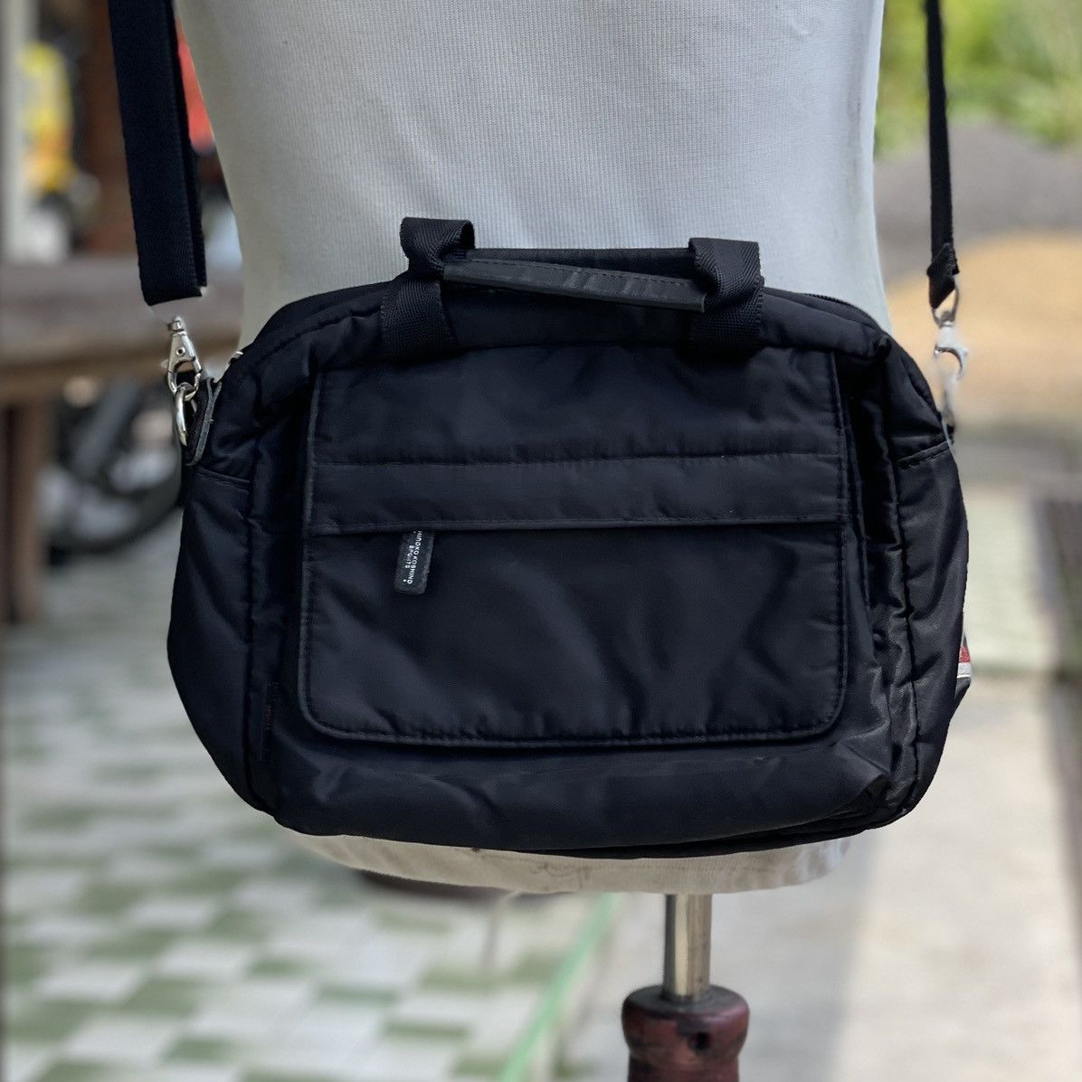 Hiroko Koshino Homme × Japanese Brand HIROKO KOSHINO BLACK NYLON MULTI POCKET SLING BAG Size ONE SIZE - 2 Thumbnail