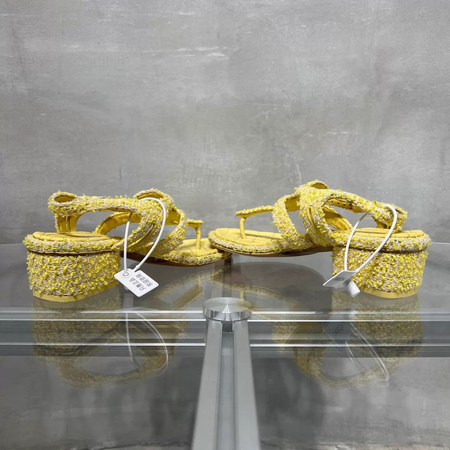 Chanel Chanel Yellow Tweed CC Logo Sandals EUR37 Size US 6.5 / IT 36.5 - 5 Thumbnail